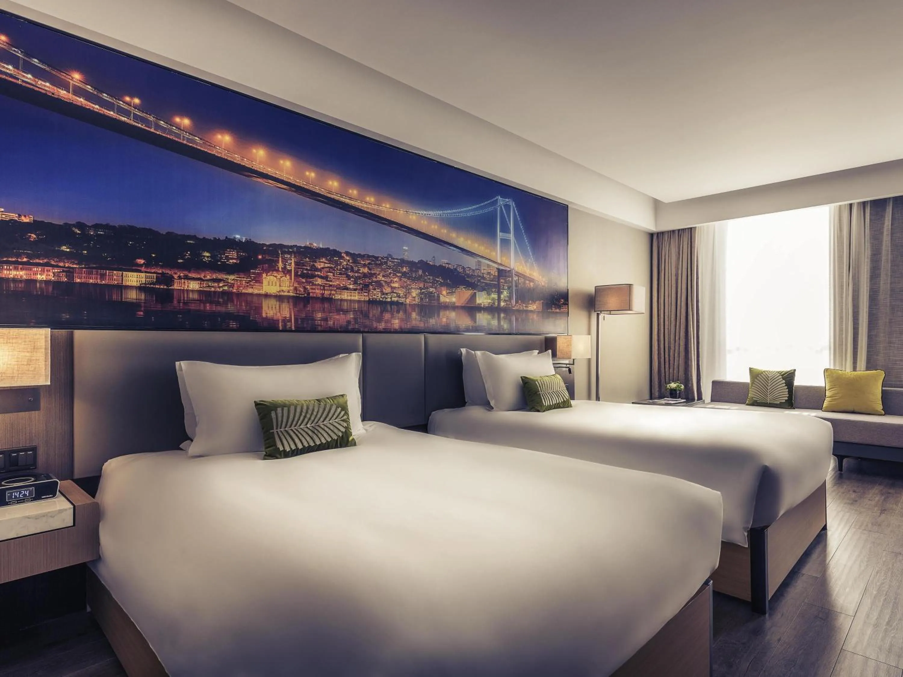 Bedroom in Mercure Shanghai Hongqiao Railway Station