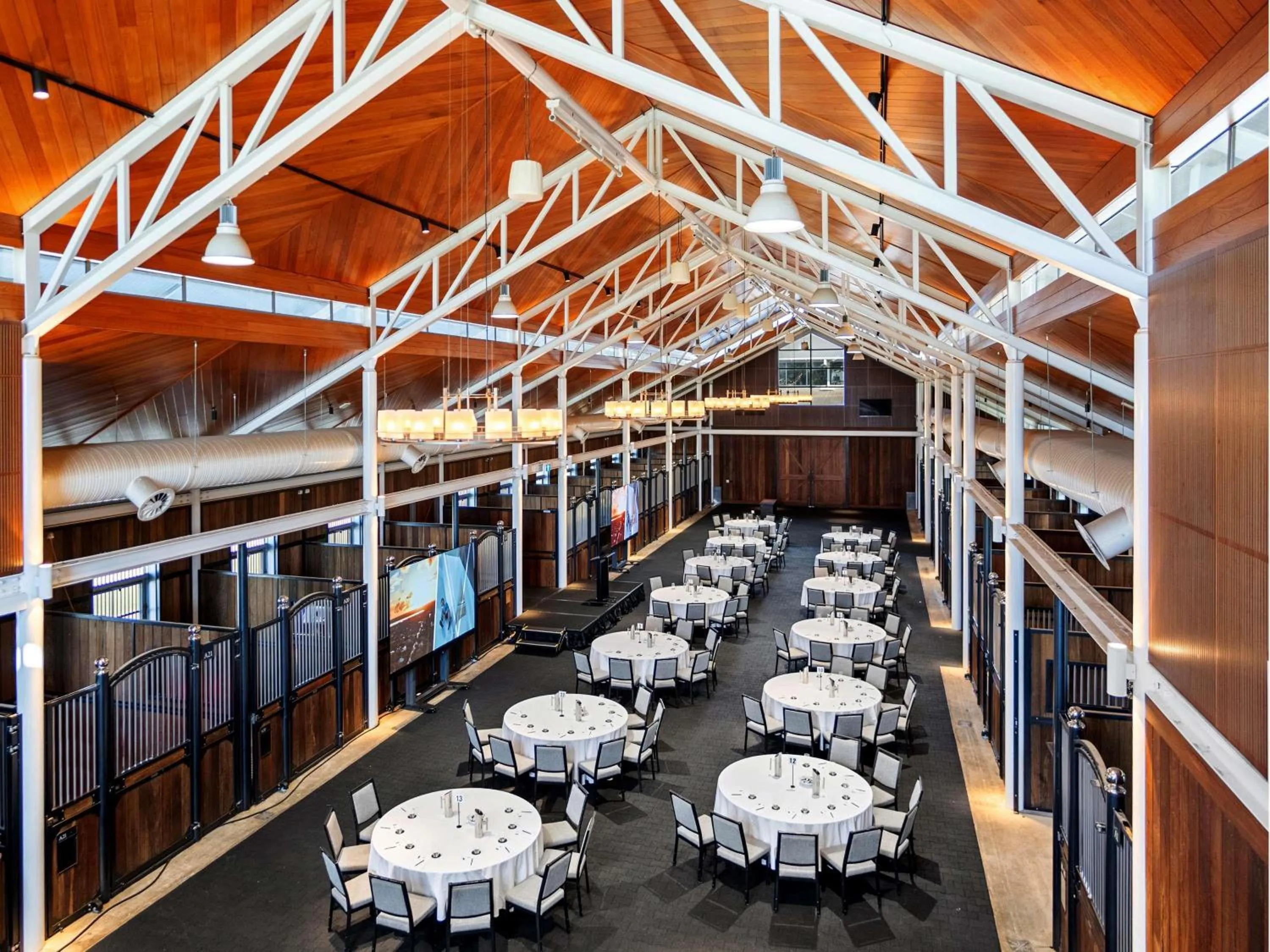 Meeting/conference room in The William Inglis Mgallery