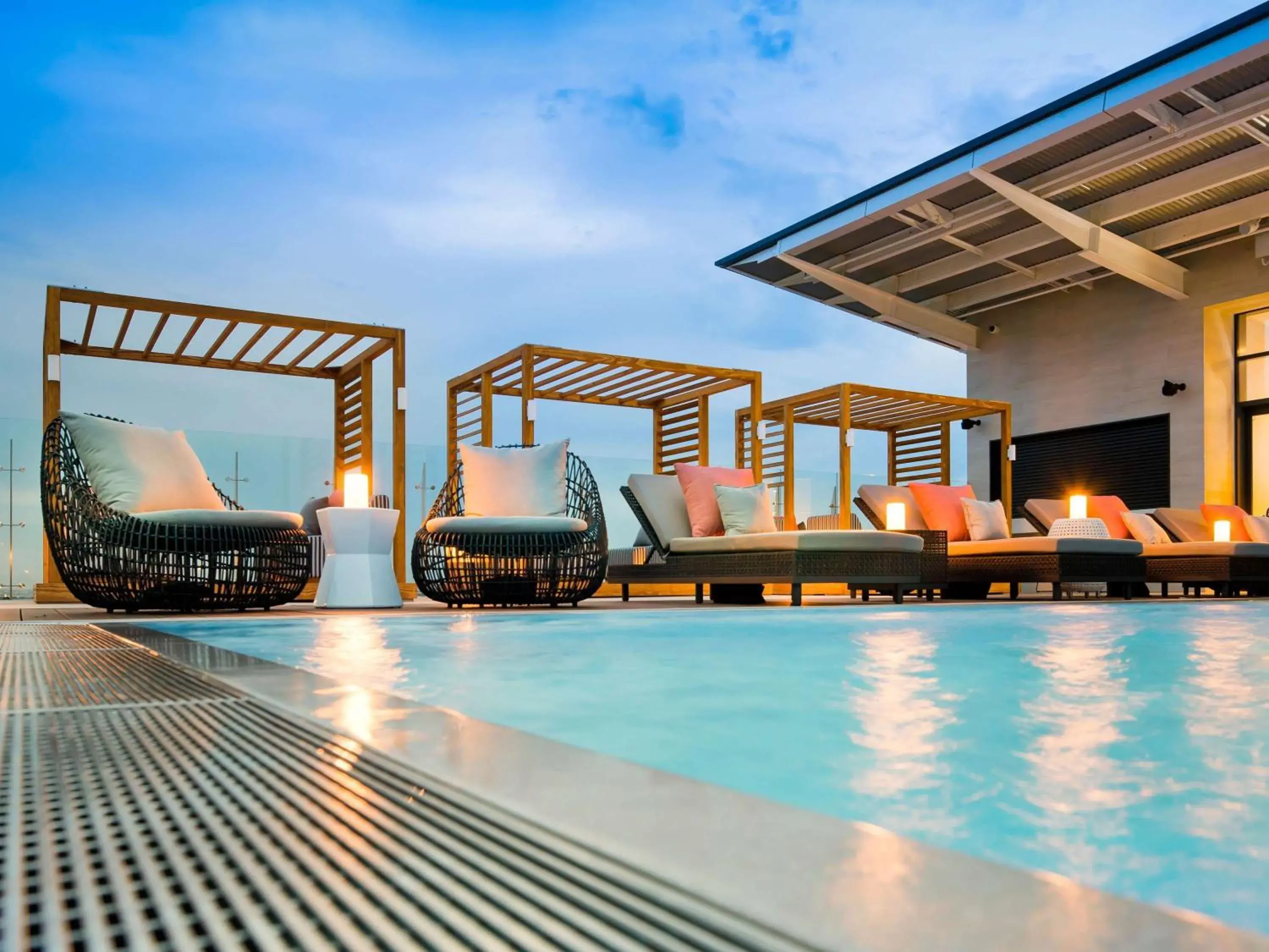 Pool view in The William Inglis Mgallery Pool view in The William Inglis Mgallery