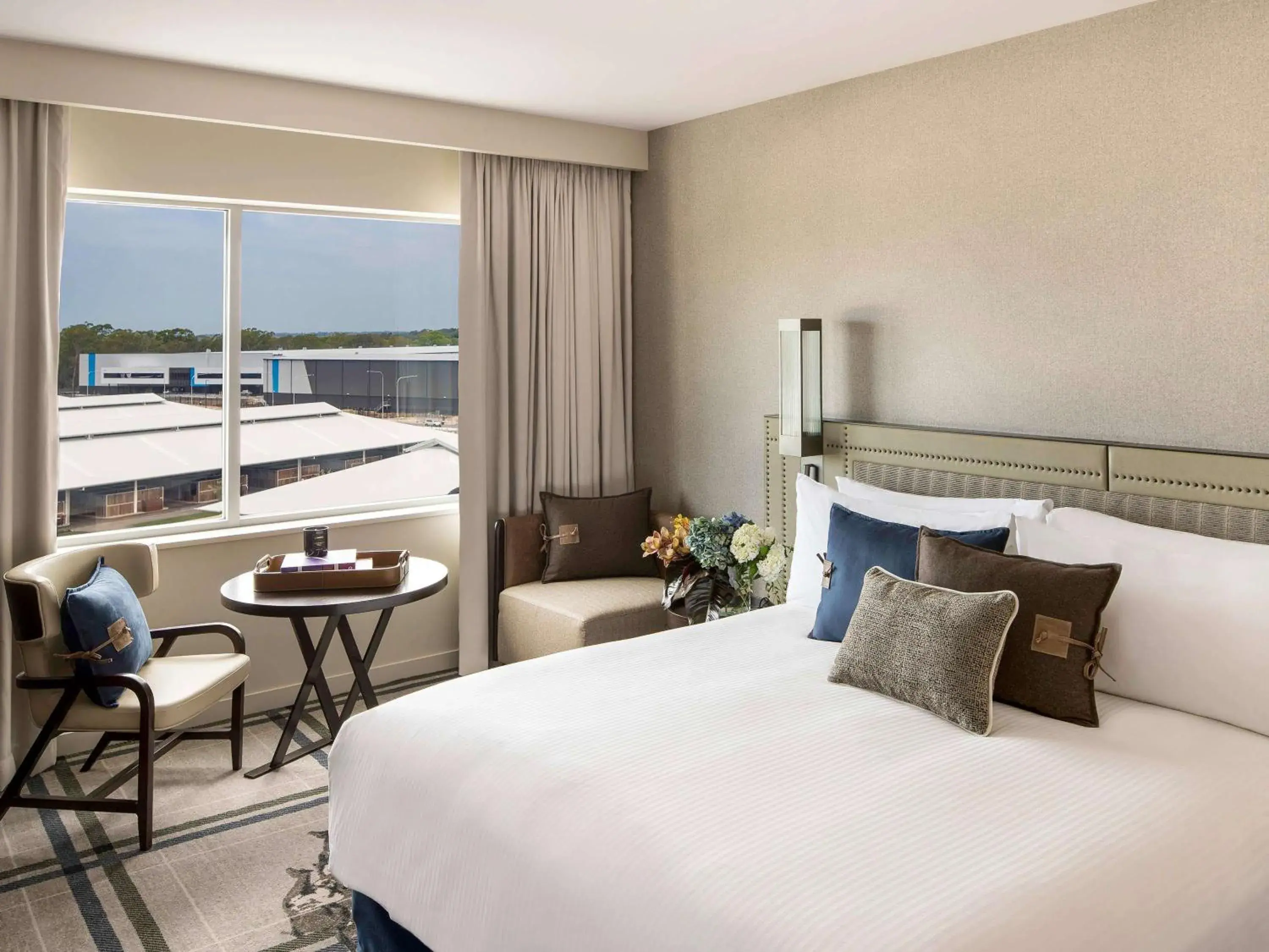 Bedroom, Bed in The William Inglis Mgallery Bedroom, Bed in The William Inglis Mgallery