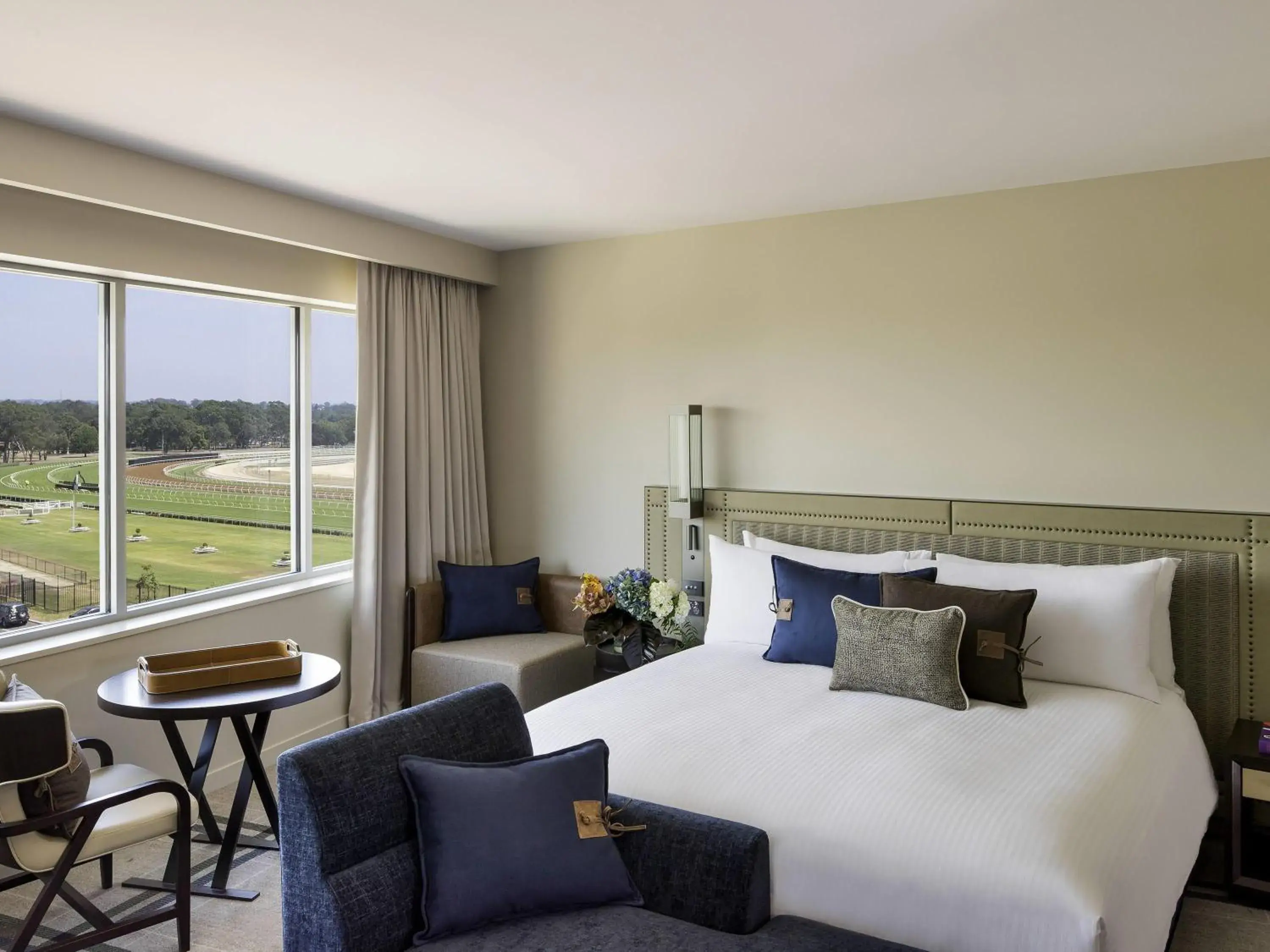 Bedroom, Bed in The William Inglis Mgallery Bedroom, Bed in The William Inglis Mgallery