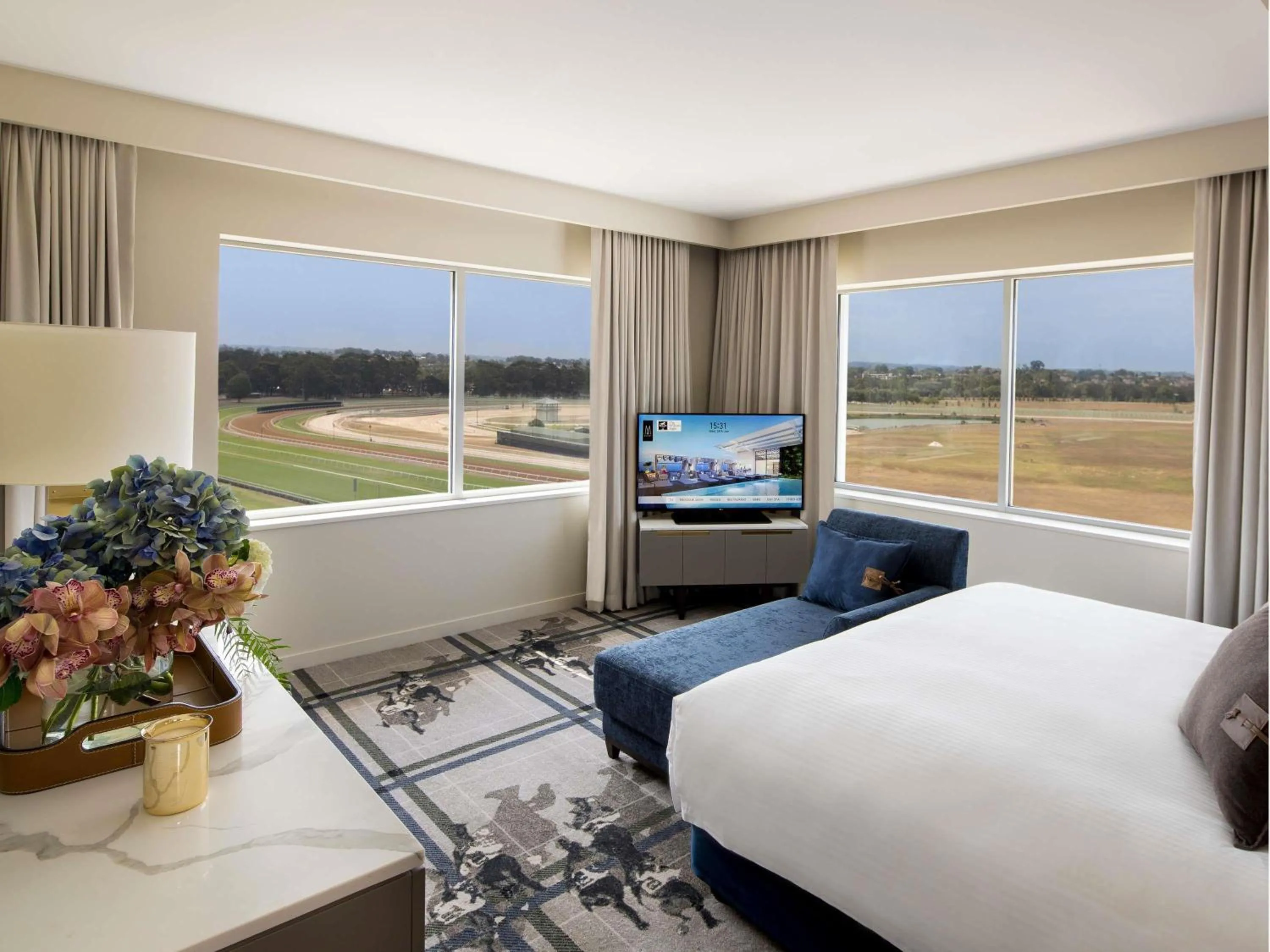 Photo of the whole room, Bed in The William Inglis Mgallery