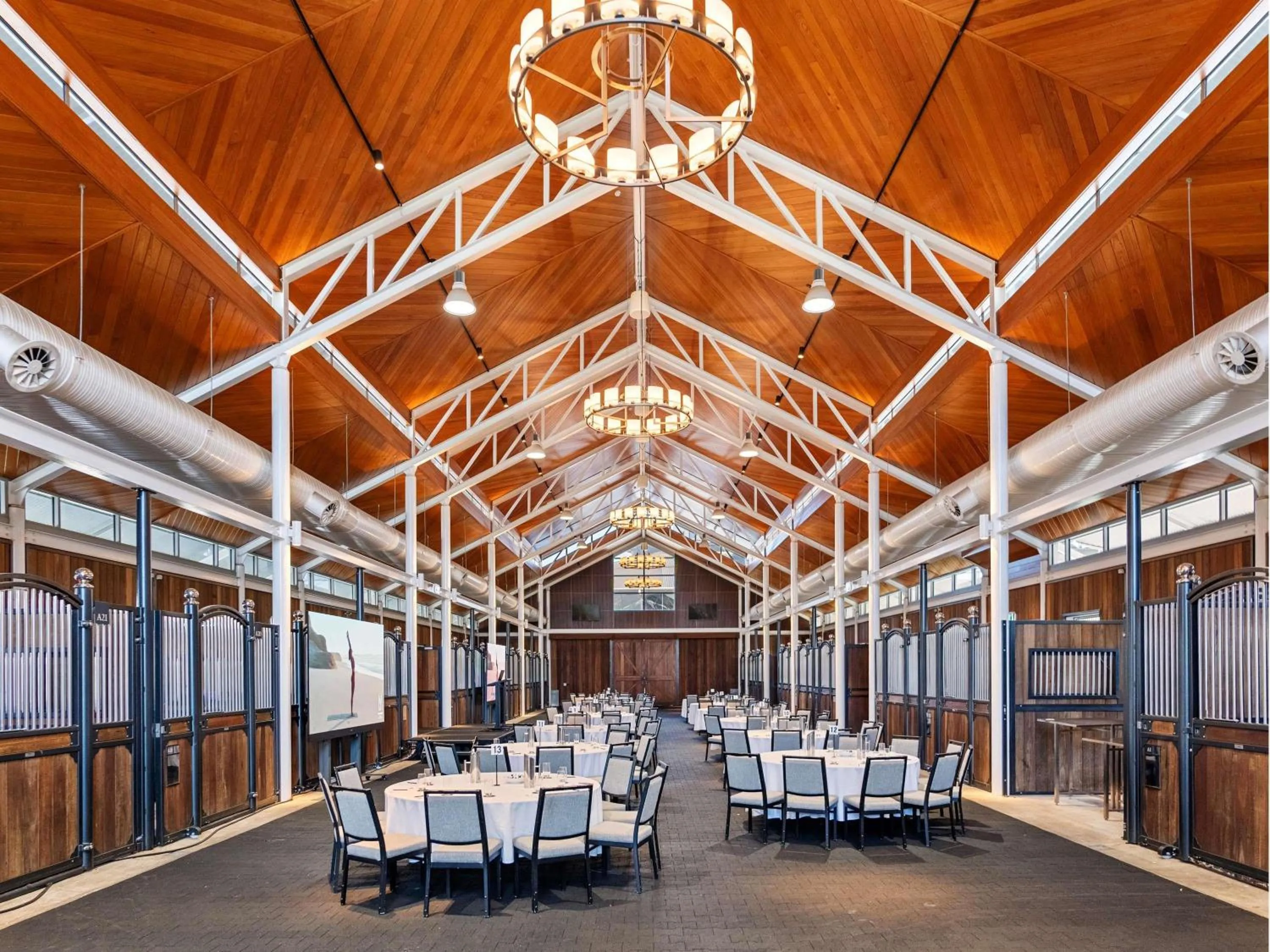 Meeting/conference room in The William Inglis Mgallery