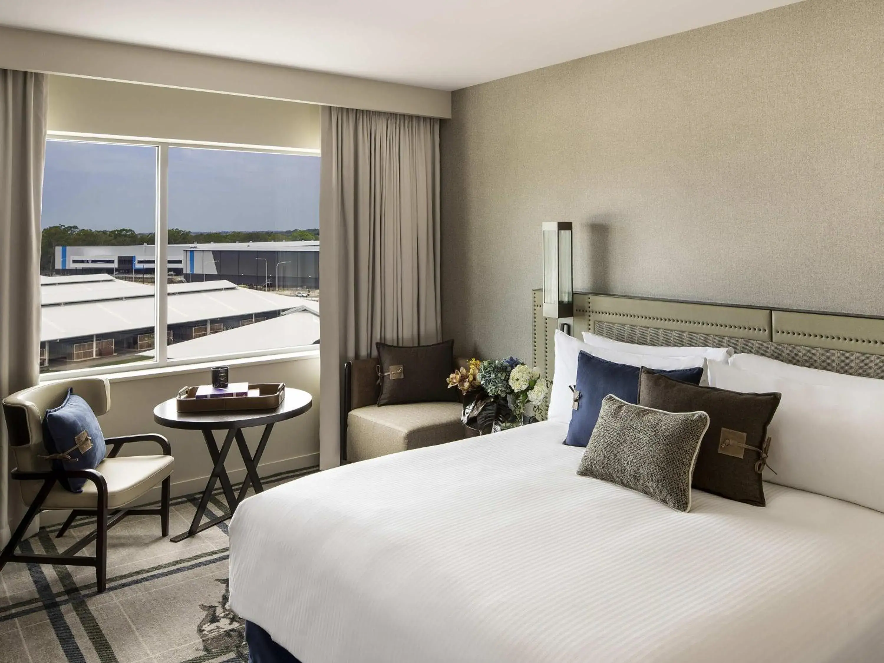 Bedroom, Bed in The William Inglis Mgallery Bedroom, Bed in The William Inglis Mgallery