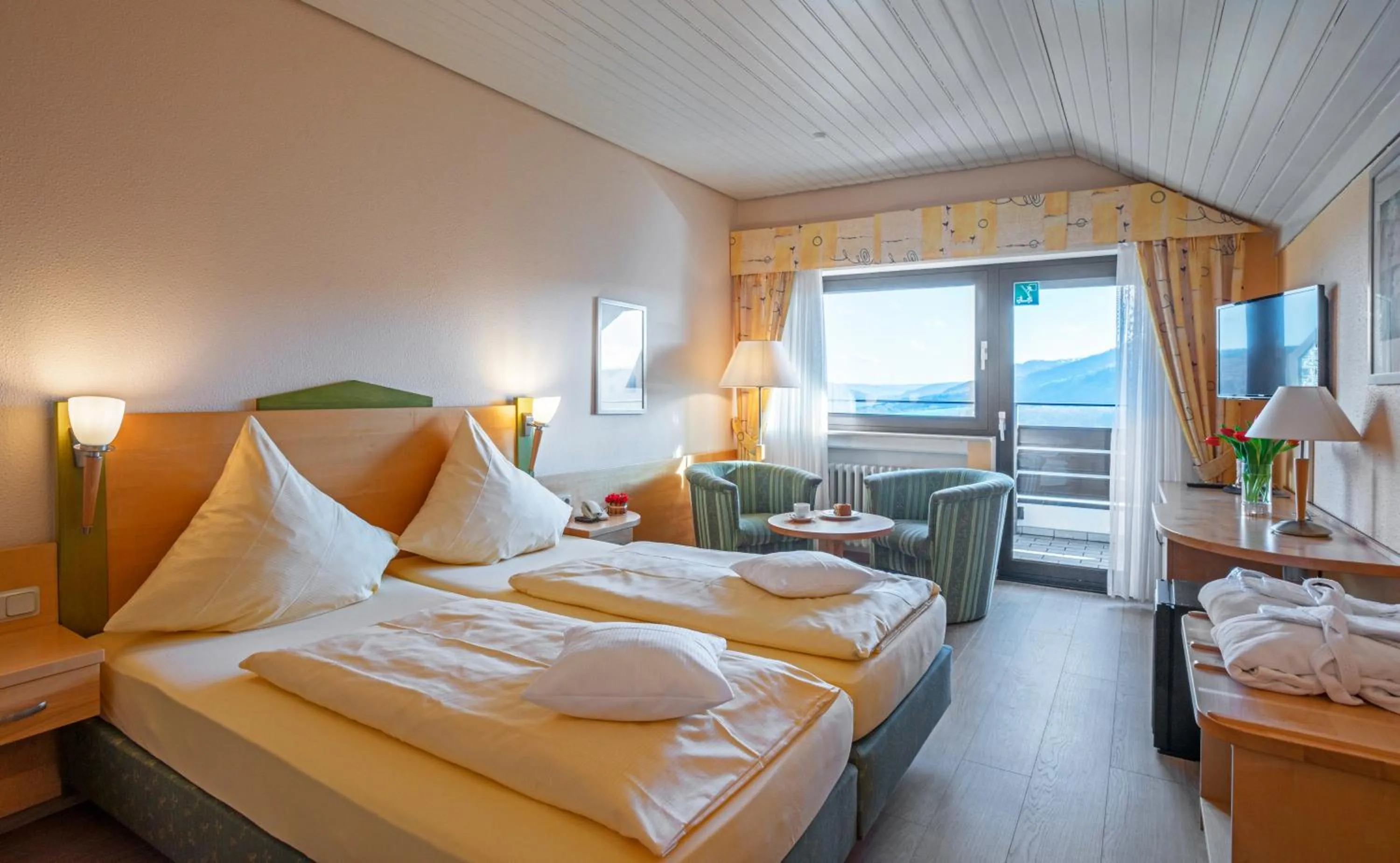 Bed in Waldhotel Sonnenberg