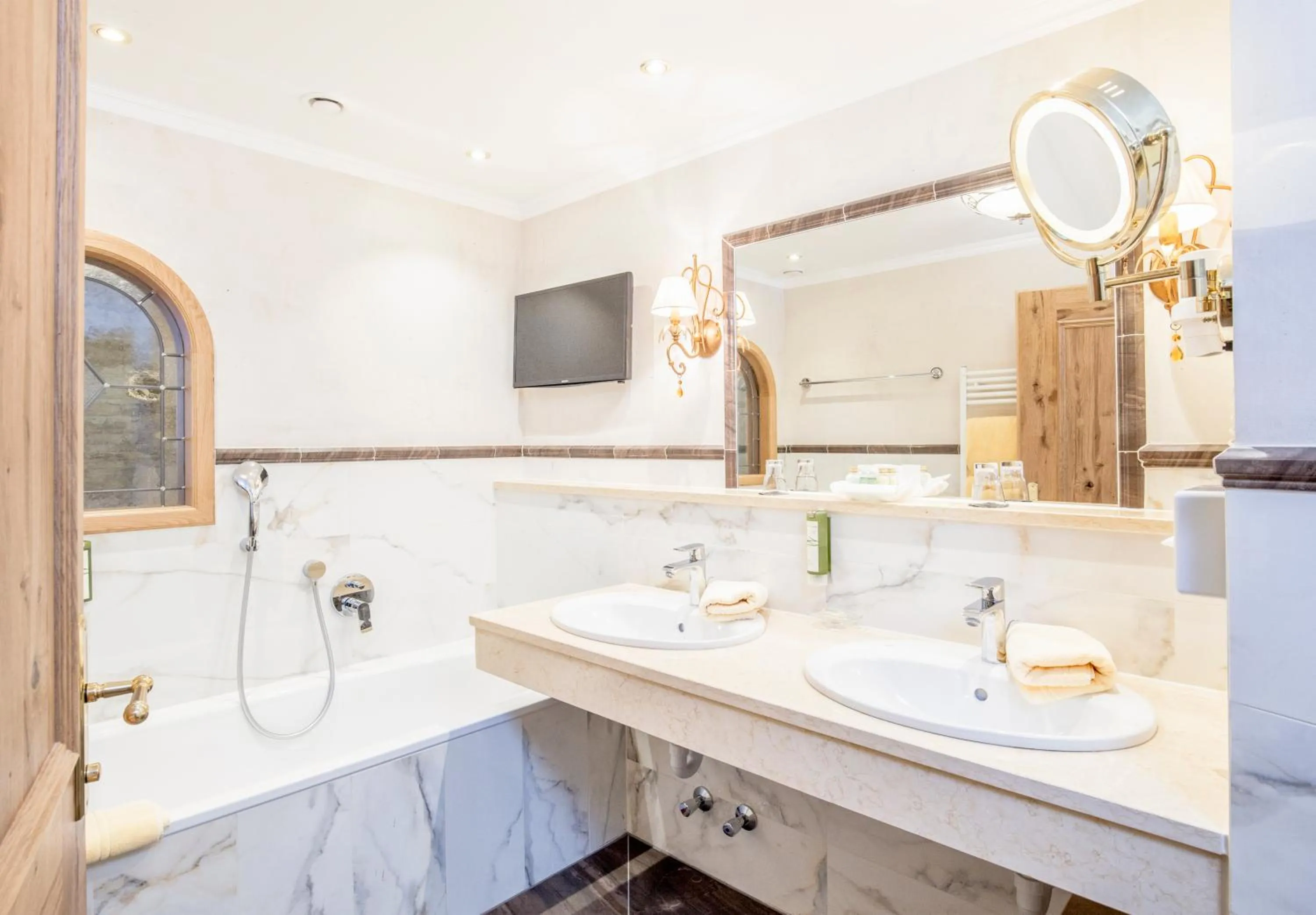 Photo of the whole room in Der Lärchenhof