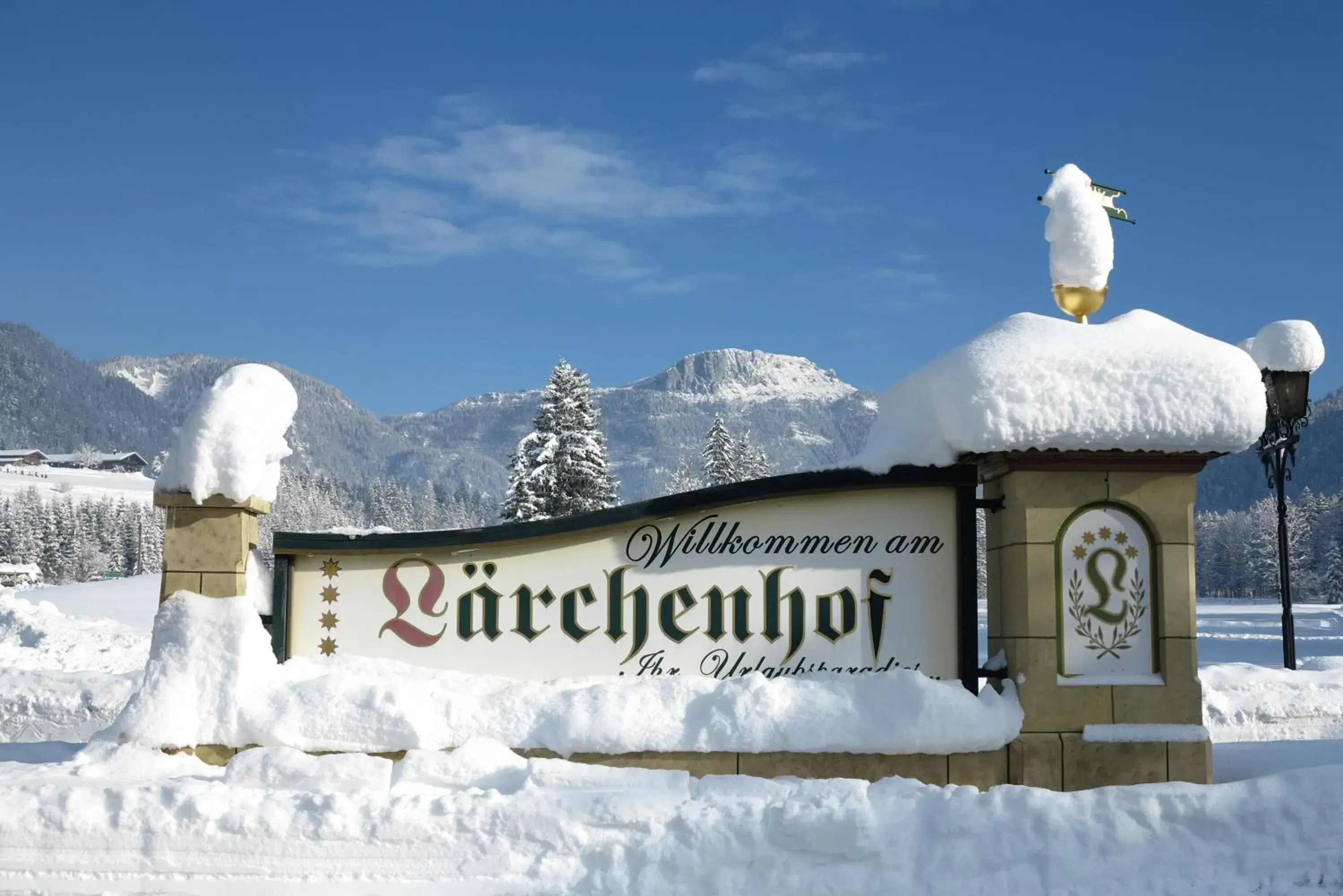 Facade/entrance, Winter in Der Lärchenhof