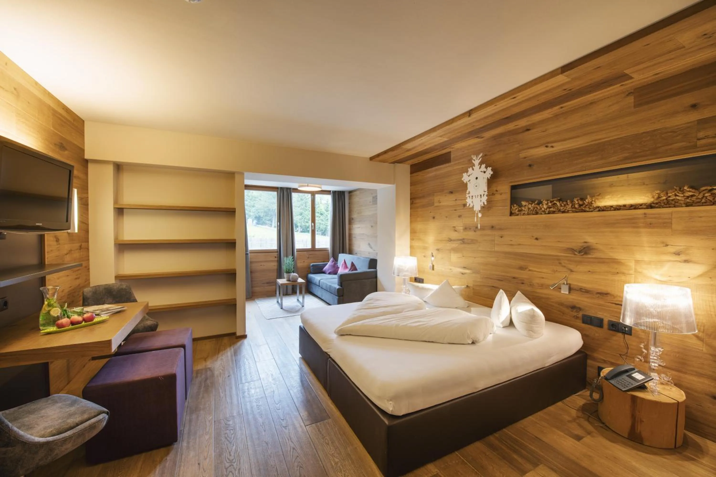 Living room, Bed in Almhof Family und Wellness Resort