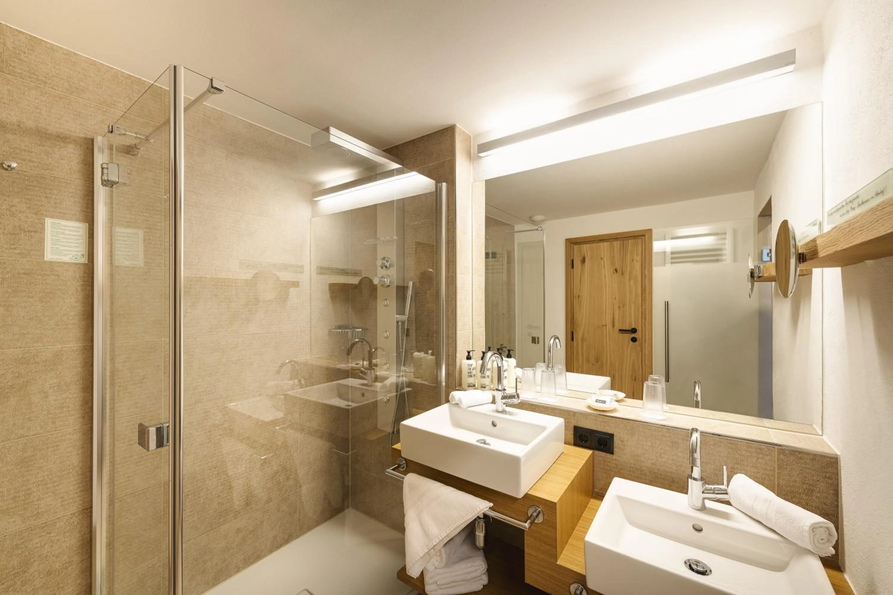 Shower in Almhof Family und Wellness Resort