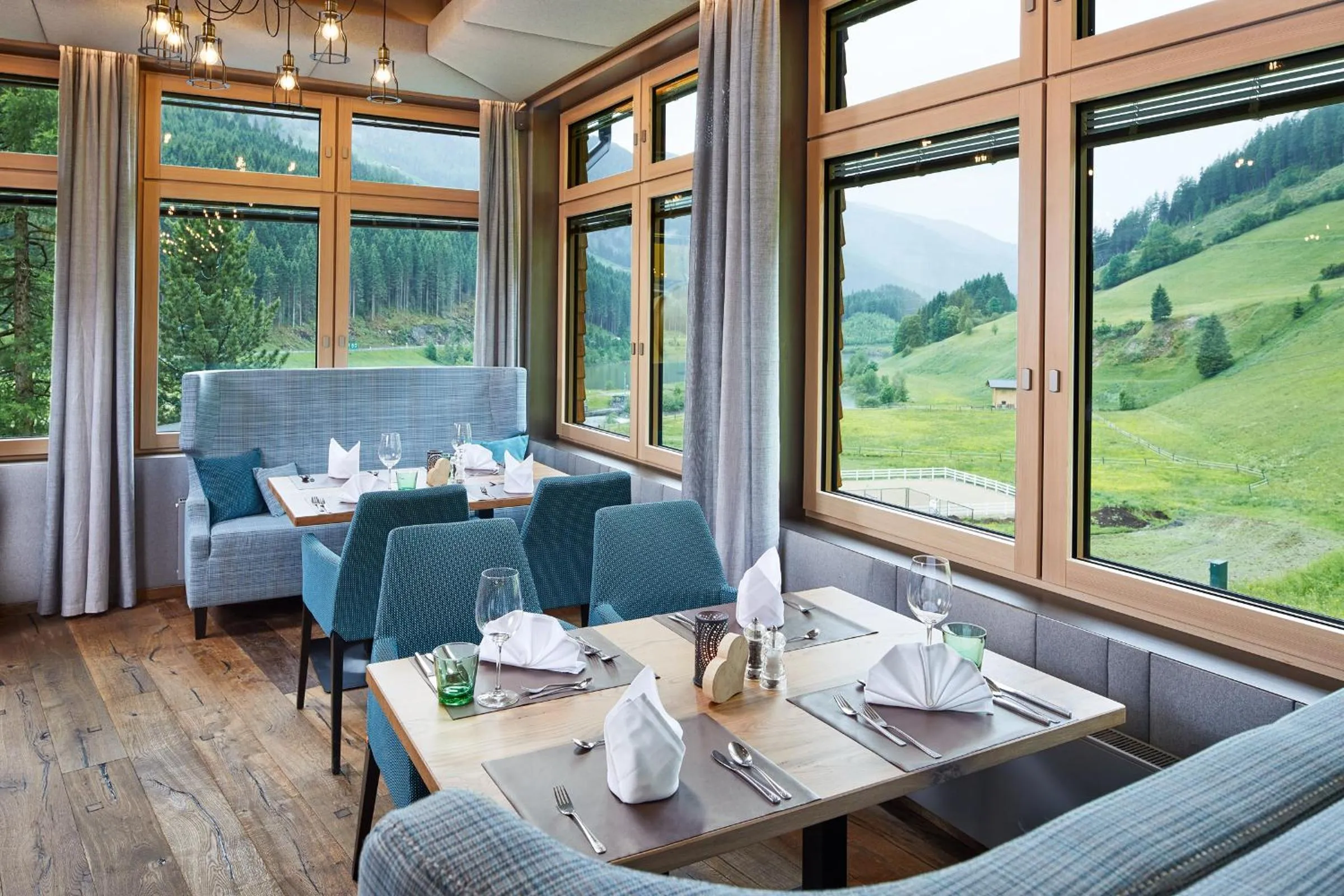 Restaurant/places to eat in Almhof Family und Wellness Resort