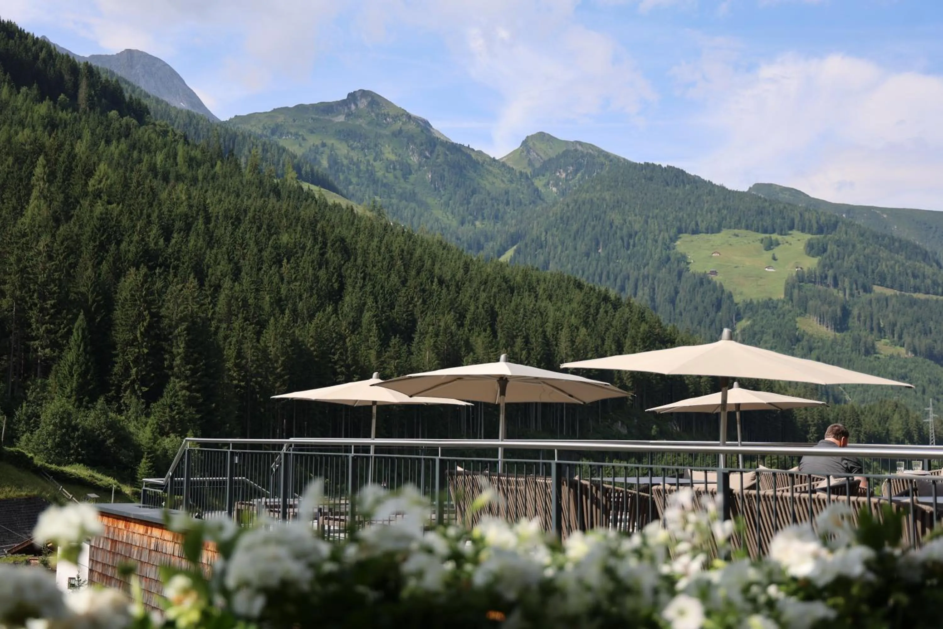 Restaurant/places to eat in Almhof Family und Wellness Resort