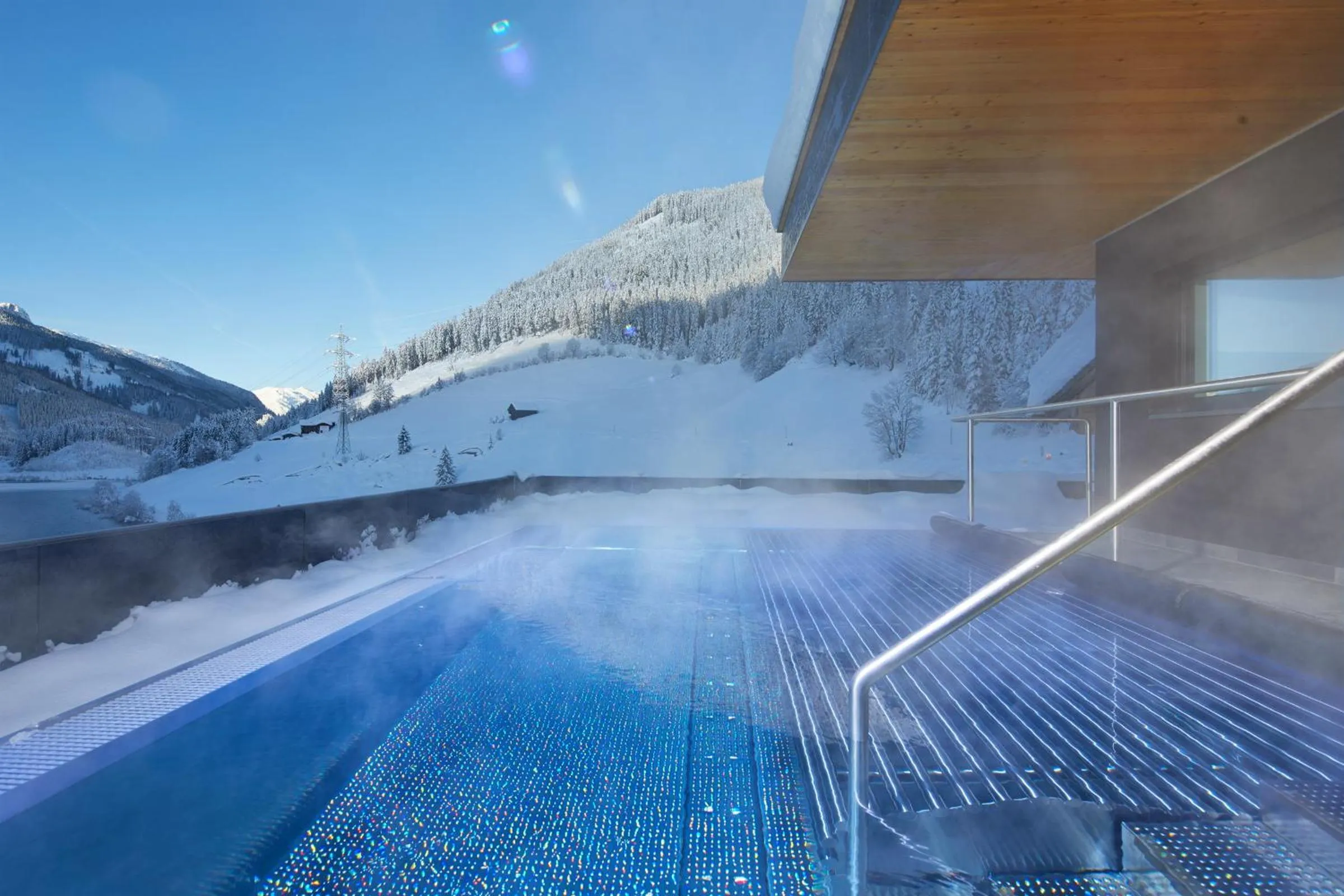 Open Air Bath in Almhof Family und Wellness Resort