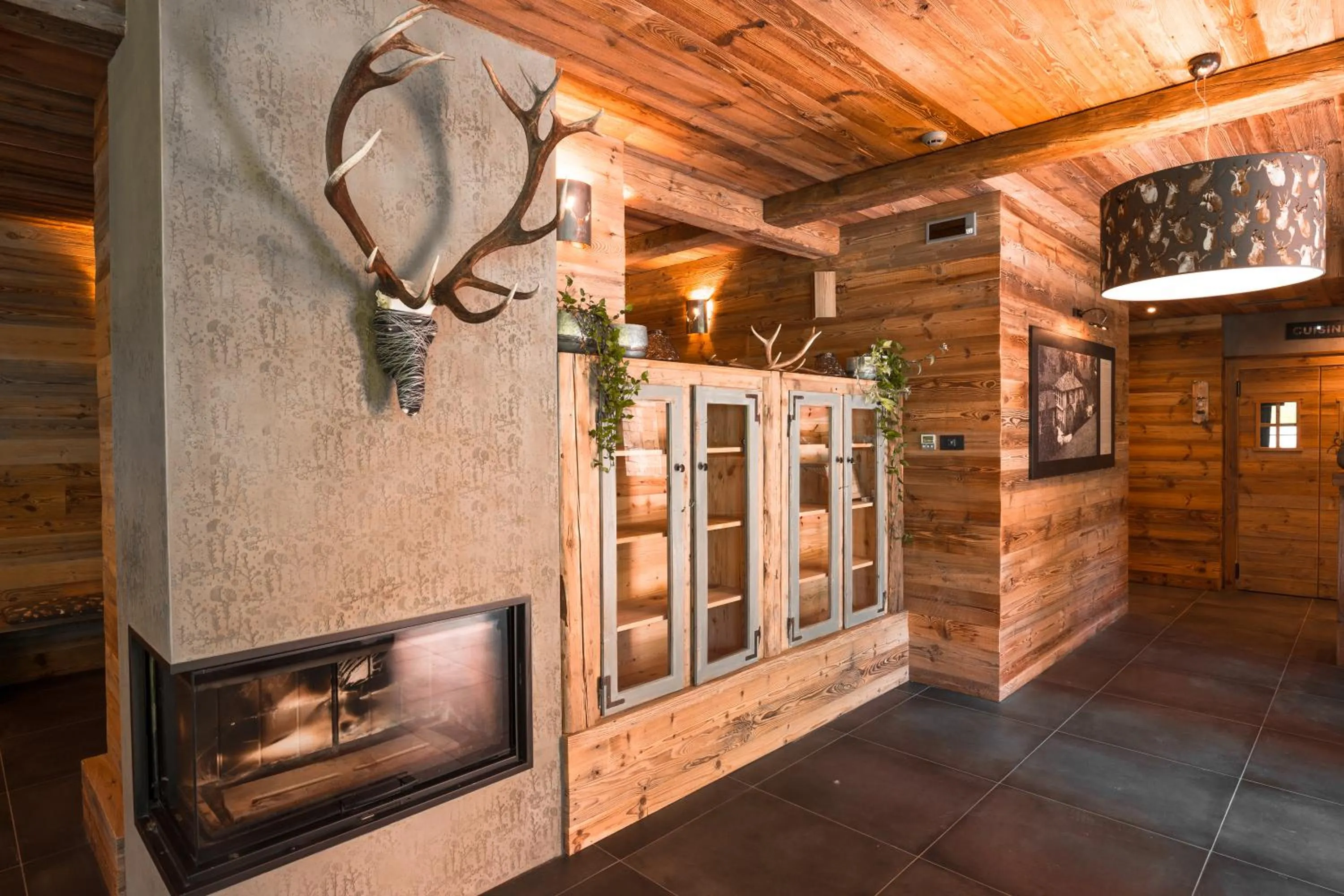 Lounge or bar in LMC Guesthouse