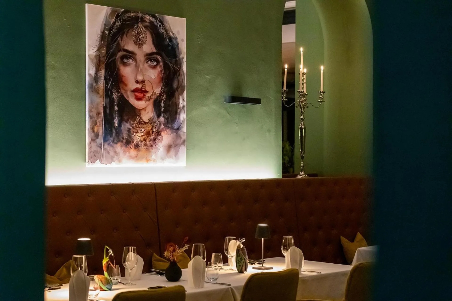 Restaurant/places to eat in Hotel Reine Victoria