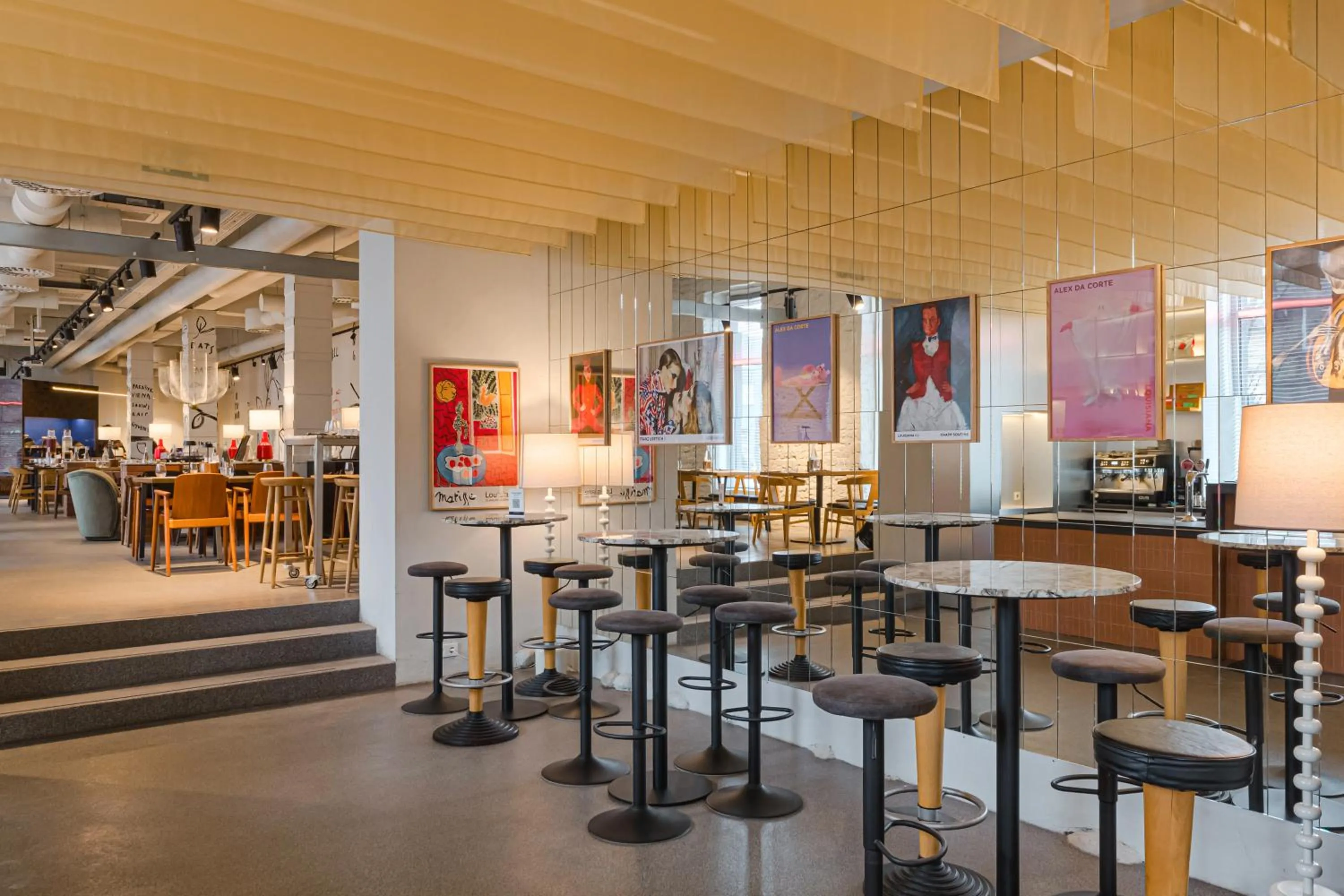 Lounge or bar in Corner Hotel