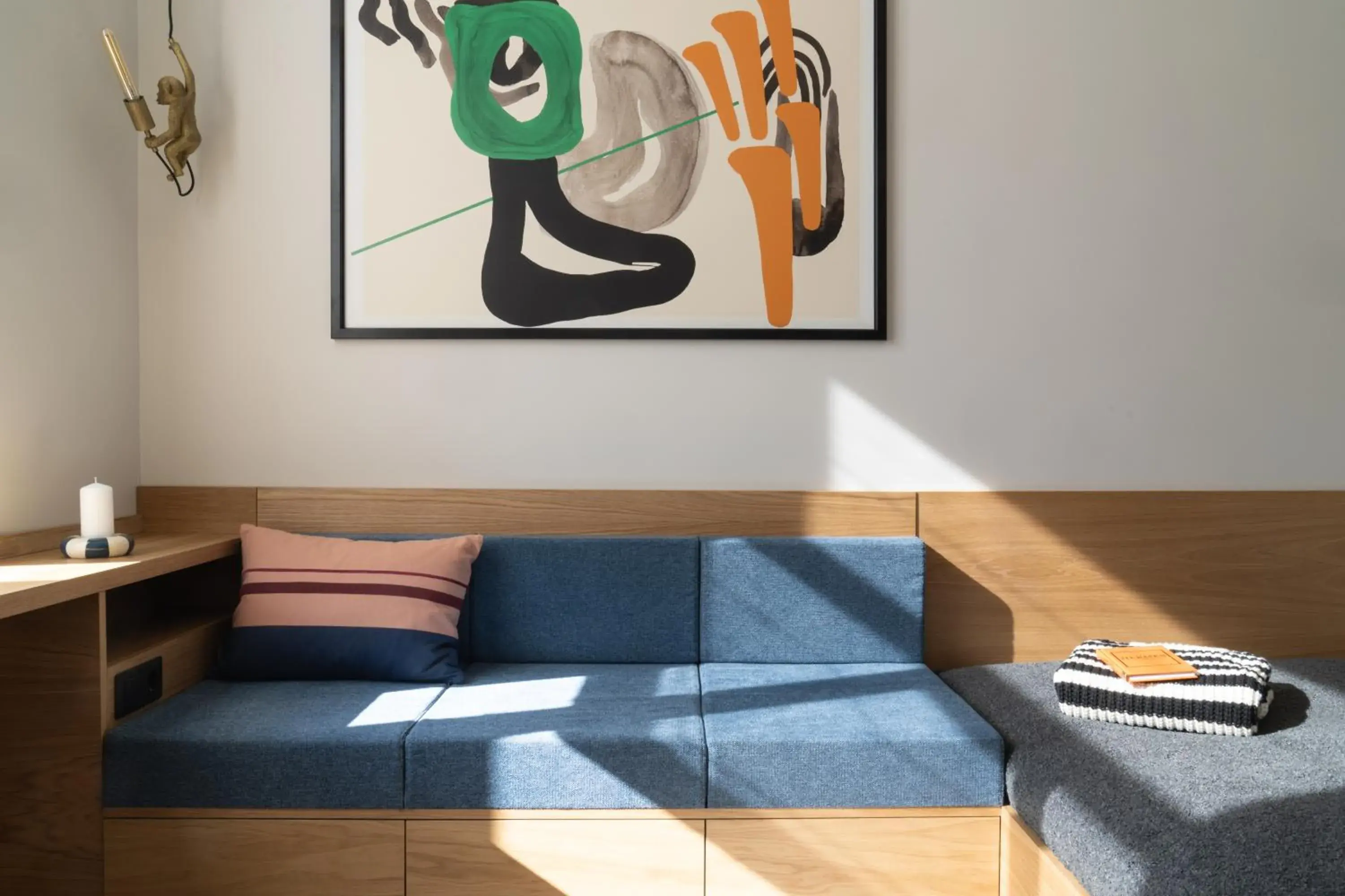 Living room in Corner Hotel Living room in Corner Hotel