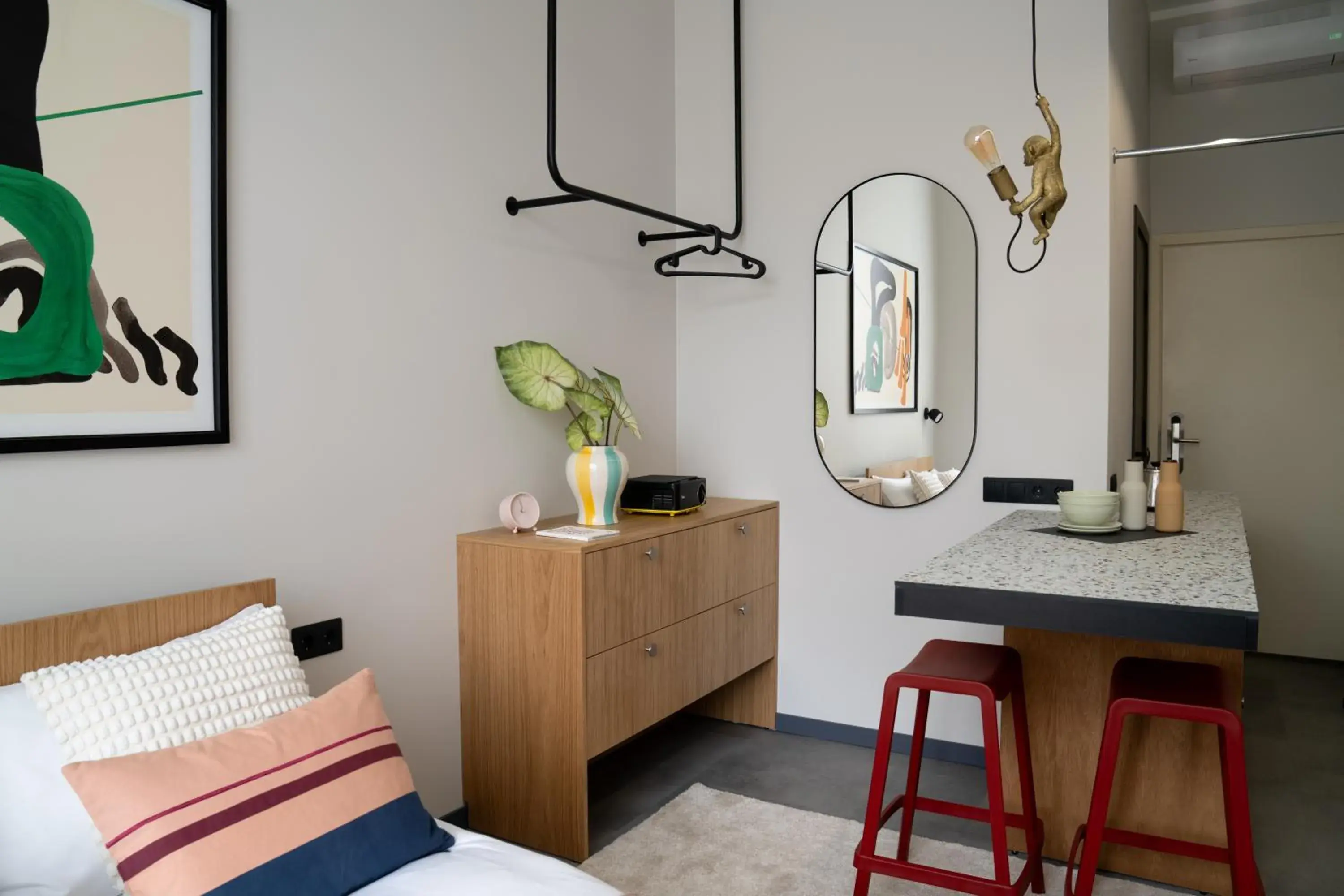 Bed in Corner Hotel Bed in Corner Hotel