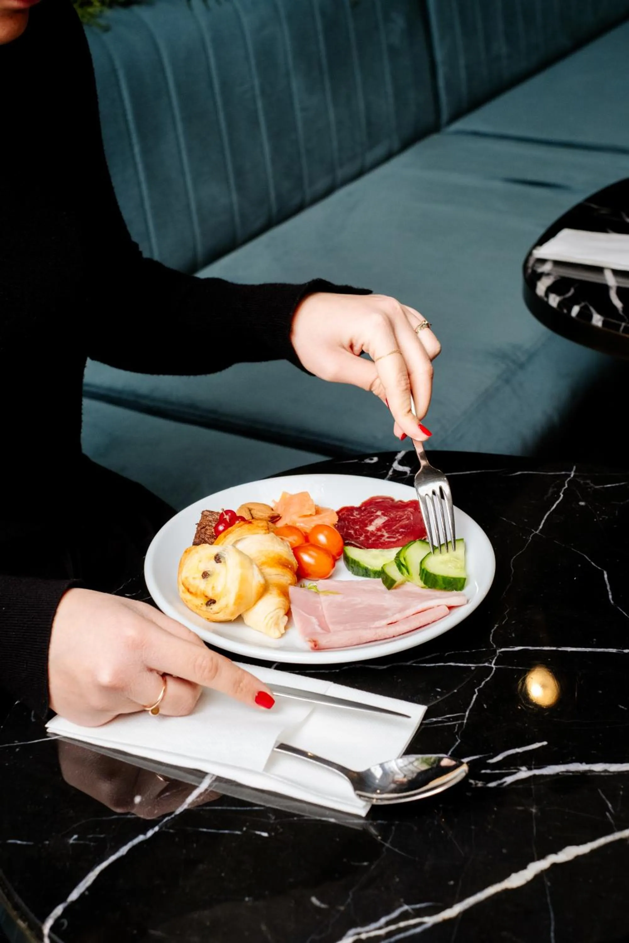 Breakfast in Hôtel Paris Neuilly