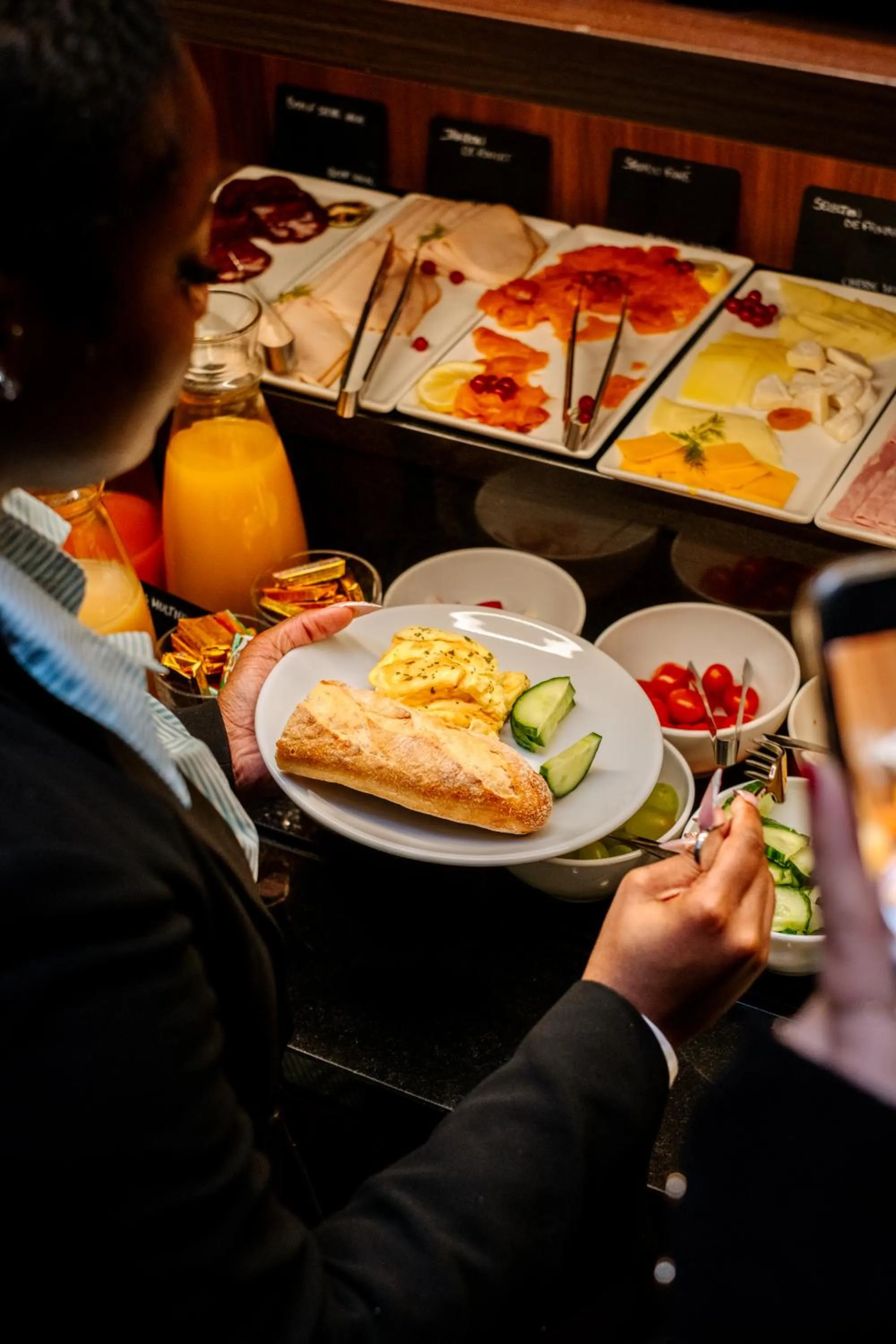 Breakfast in Hôtel Paris Neuilly