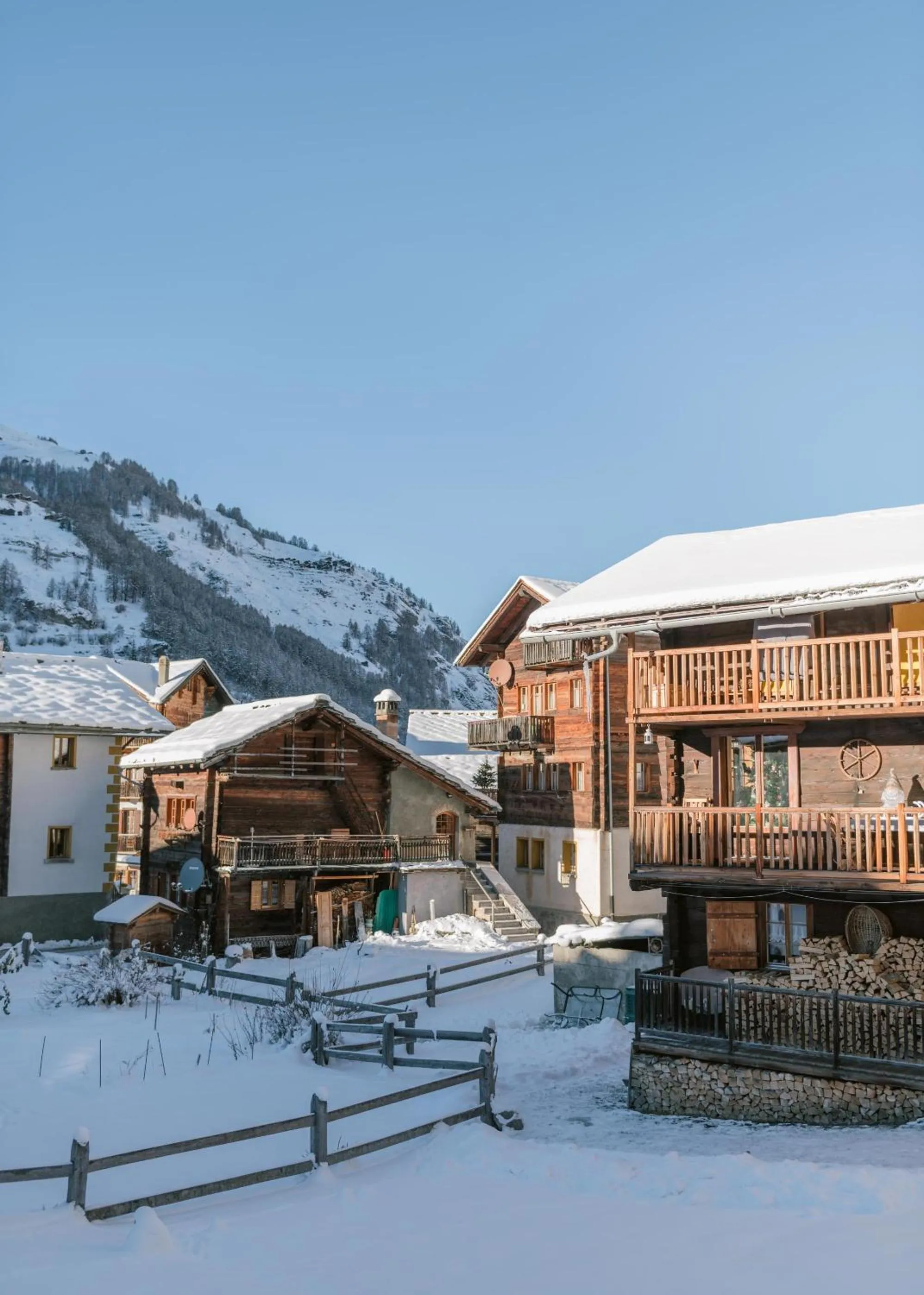 Neighbourhood in Hôtel Dents de Veisivi