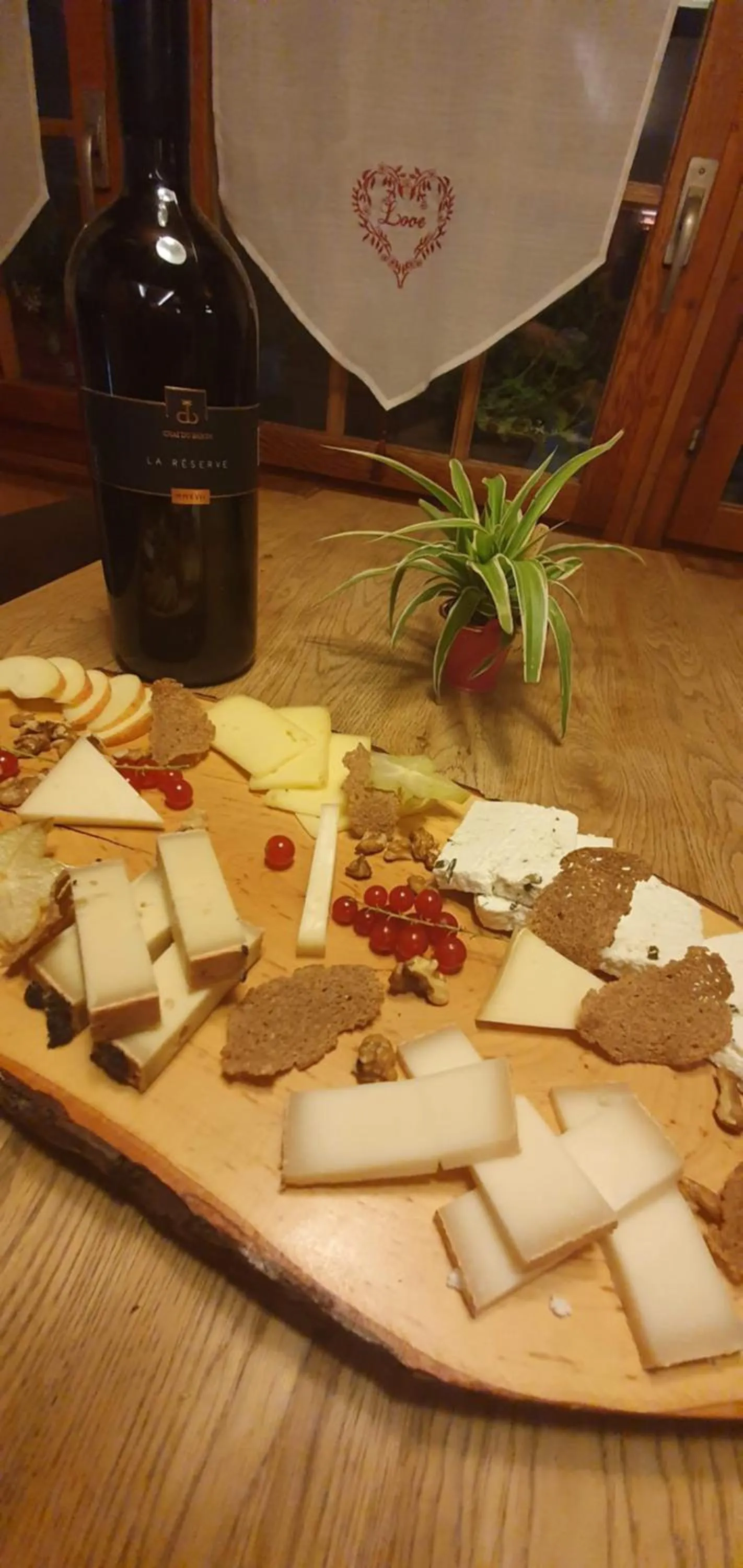 Restaurant/places to eat in Hôtel Dents de Veisivi