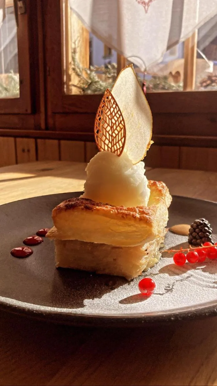 Restaurant/places to eat in Hôtel Dents de Veisivi