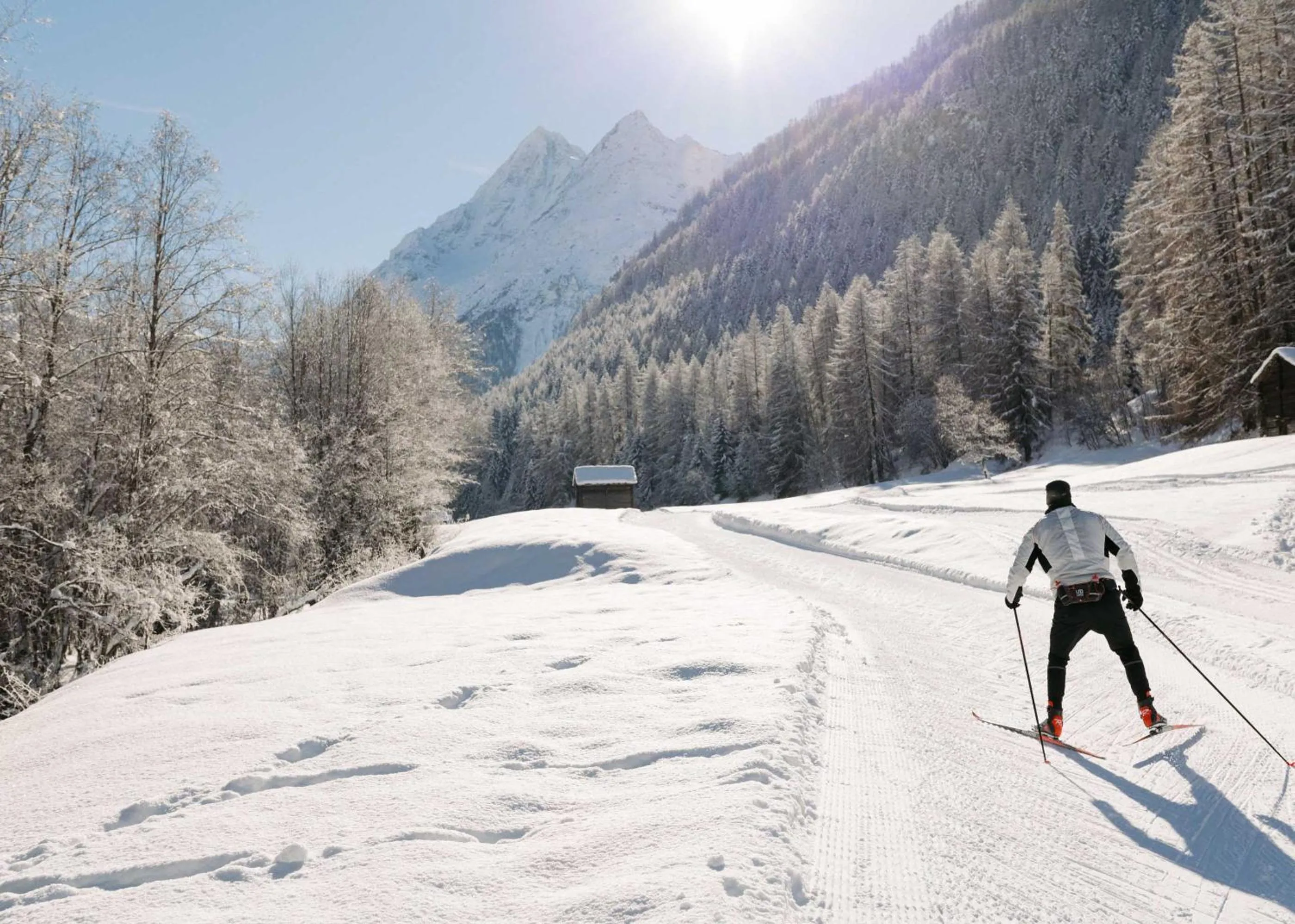 Skiing in Hôtel Dents de Veisivi