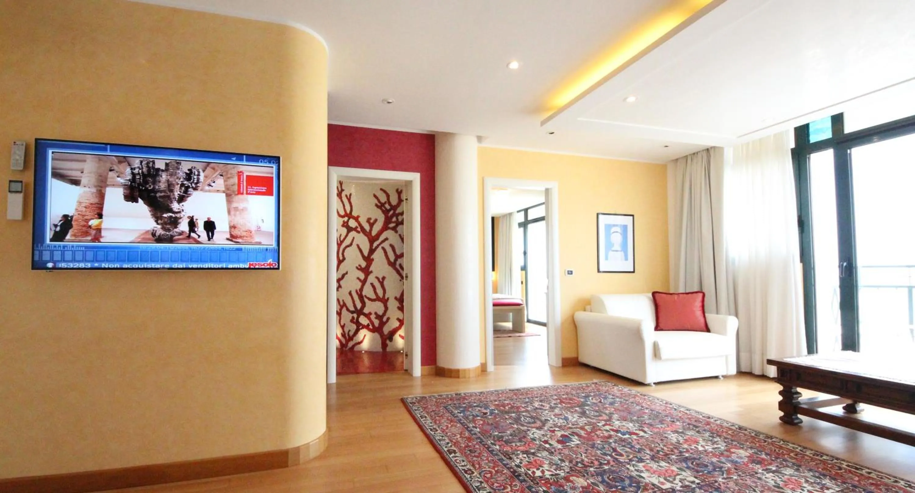 Living room in Ruhl Beach Hotel & Suites