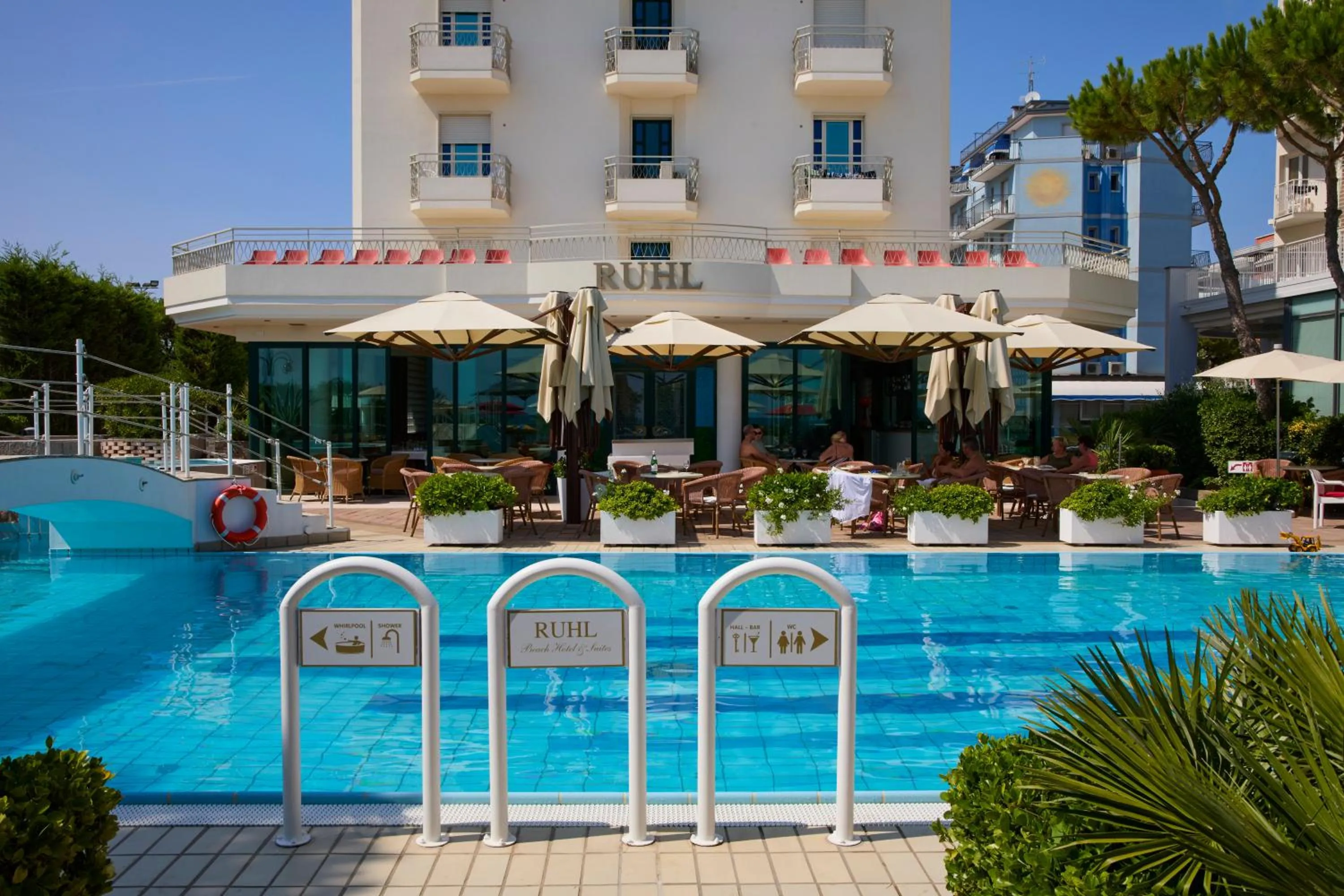 Balcony/Terrace in Ruhl Beach Hotel & Suites