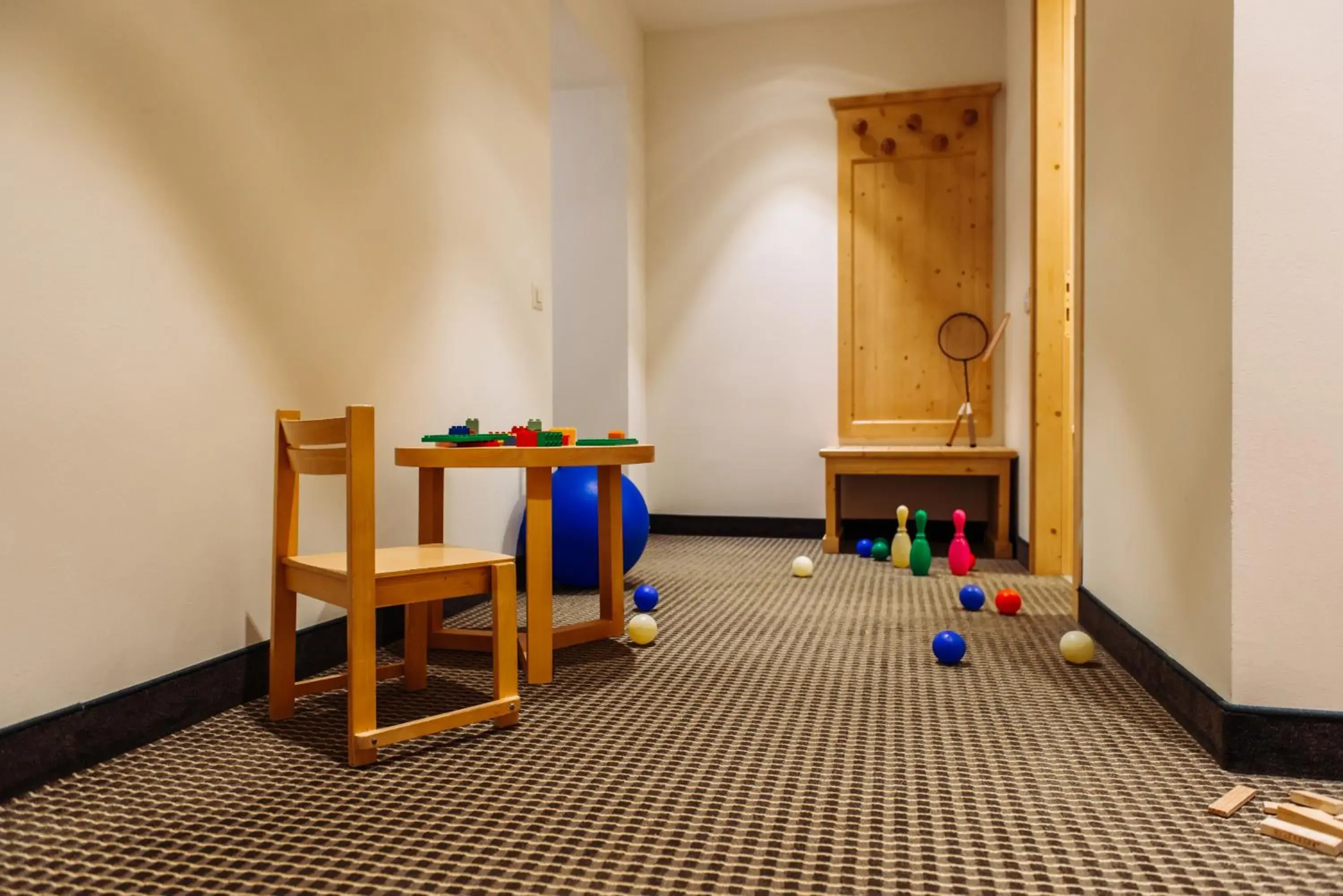 Quadruple Room with Spa Access in Schloss Hotel & Spa Pontresina Quadruple Room with Spa Access in Schloss Hotel & Spa Pontresina