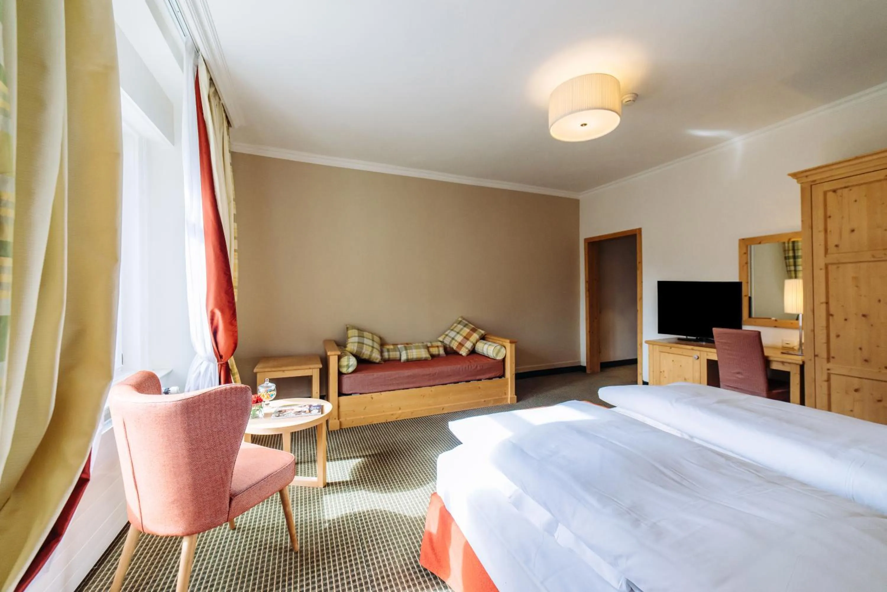 Bedroom, Bed in Schloss Hotel & Spa Pontresina