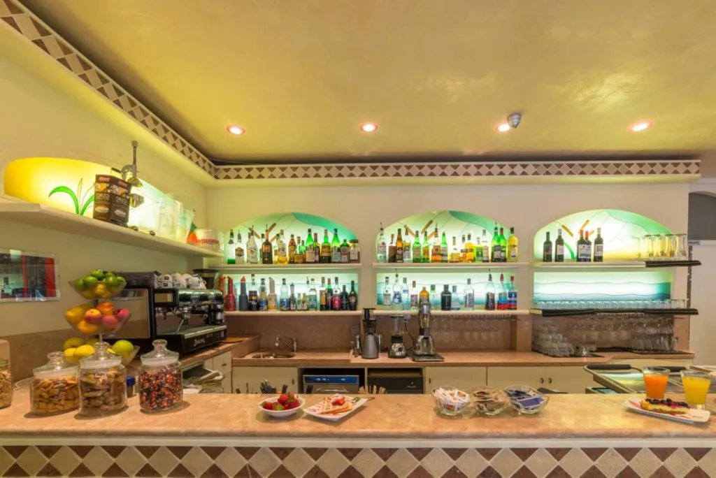 Lounge or bar in Hotel Airone