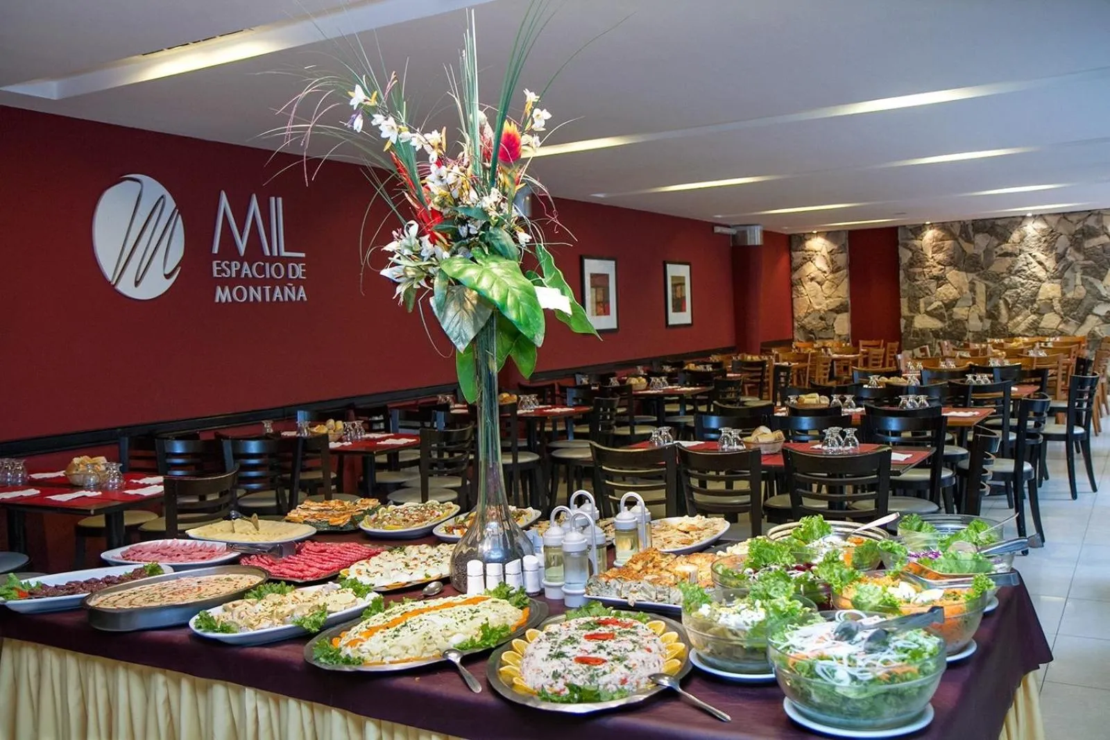 Food and drinks in Lagos Andinos