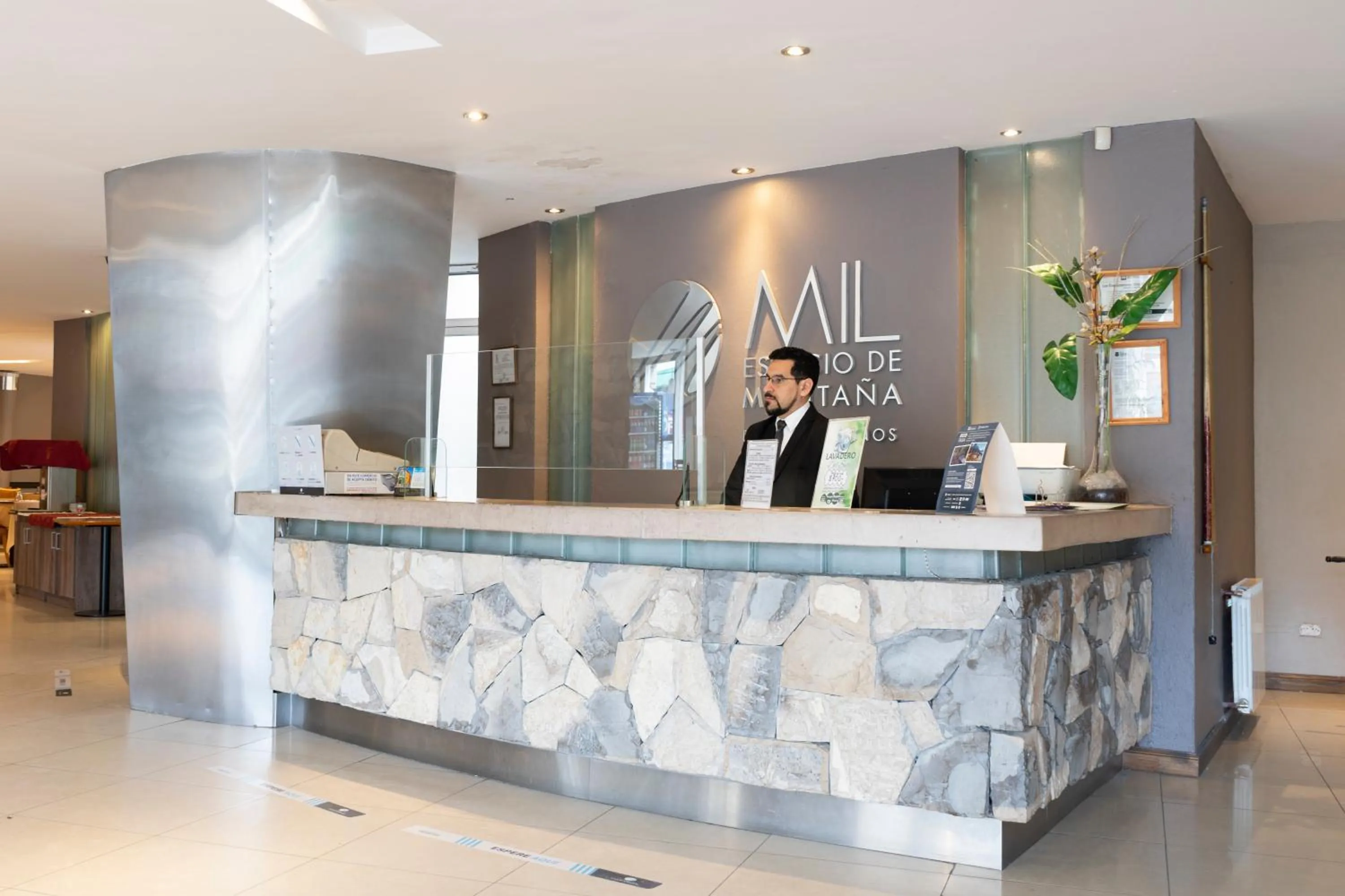 Property building in Lagos Andinos