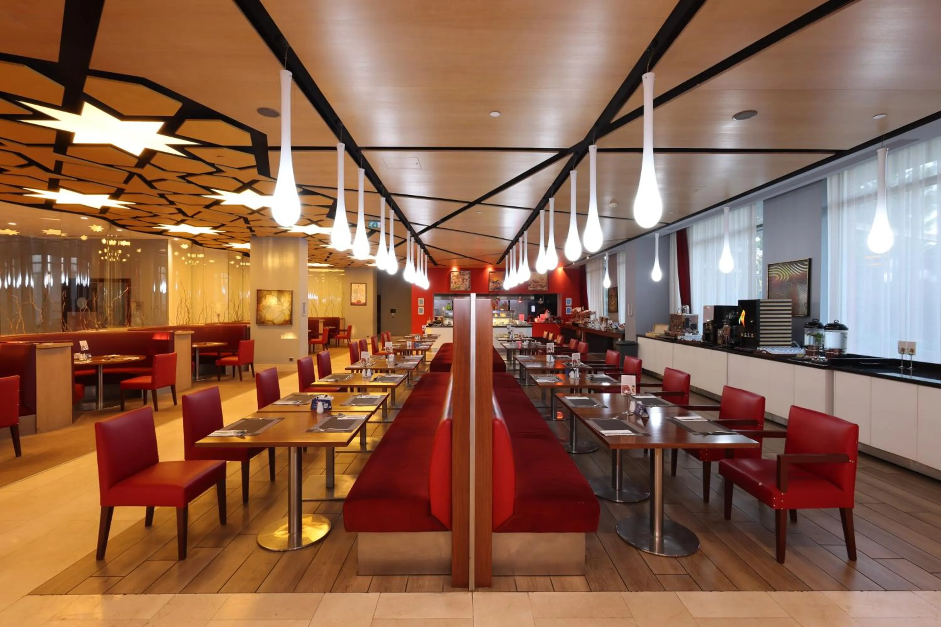 Restaurant/places to eat in Hilton Garden Inn Konya