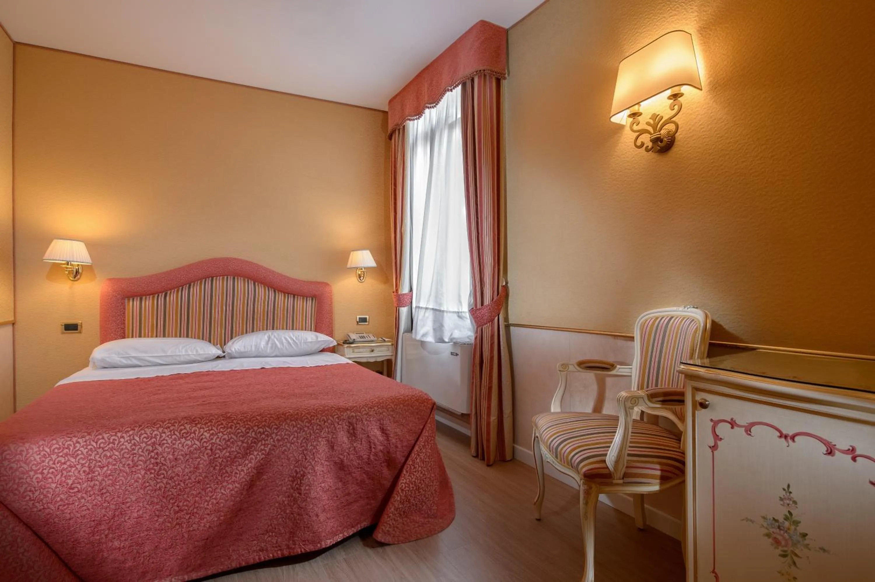 Small Double Room in Casa Burchielle