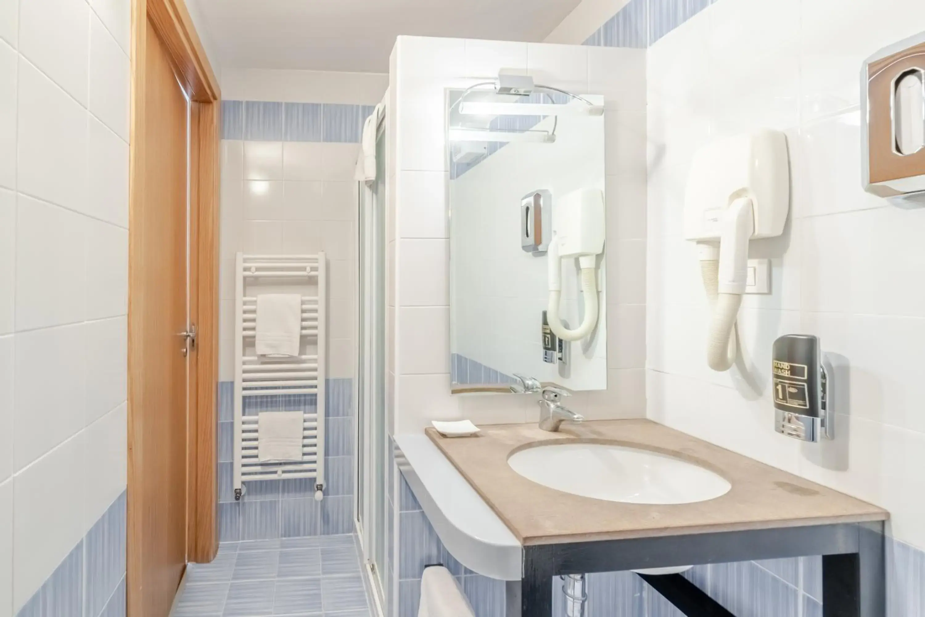 Quadruple Room with Bunk Bed in Hotel Dolomiti Chalet Quadruple Room with Bunk Bed in Hotel Dolomiti Chalet