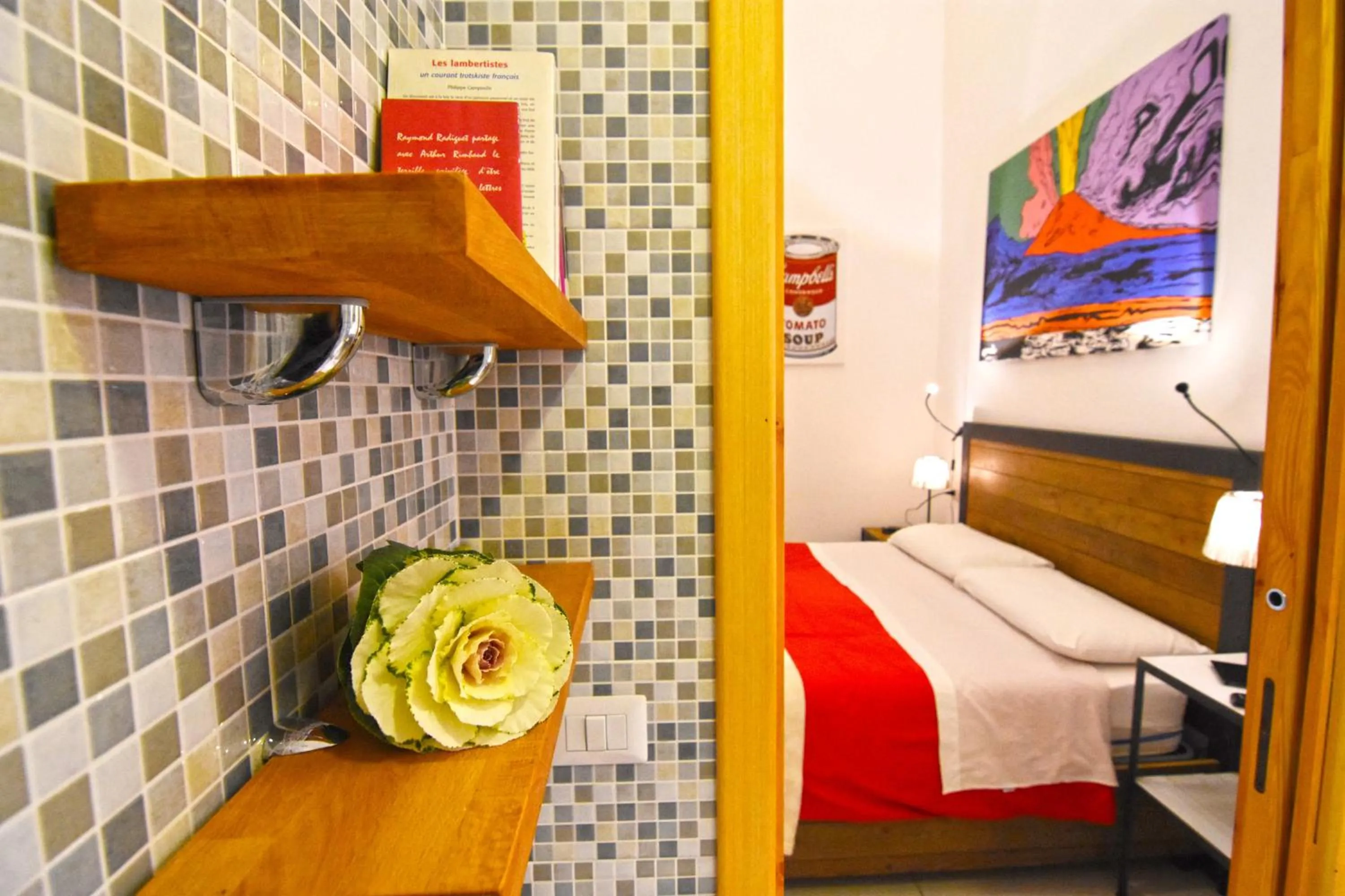 Toilet, Bed in B&B Ninarella Napoli