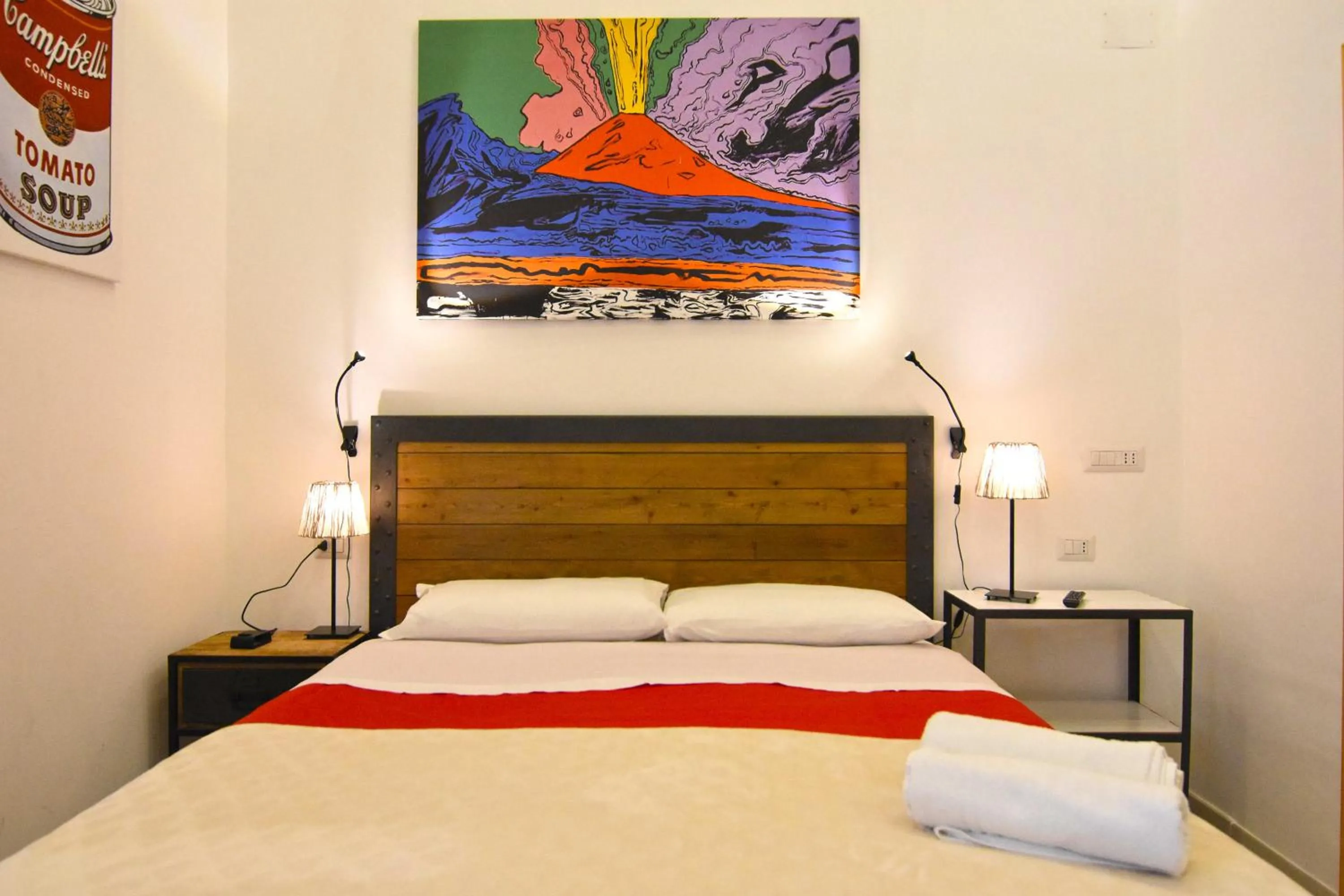 Shower, Bed in B&B Ninarella Napoli