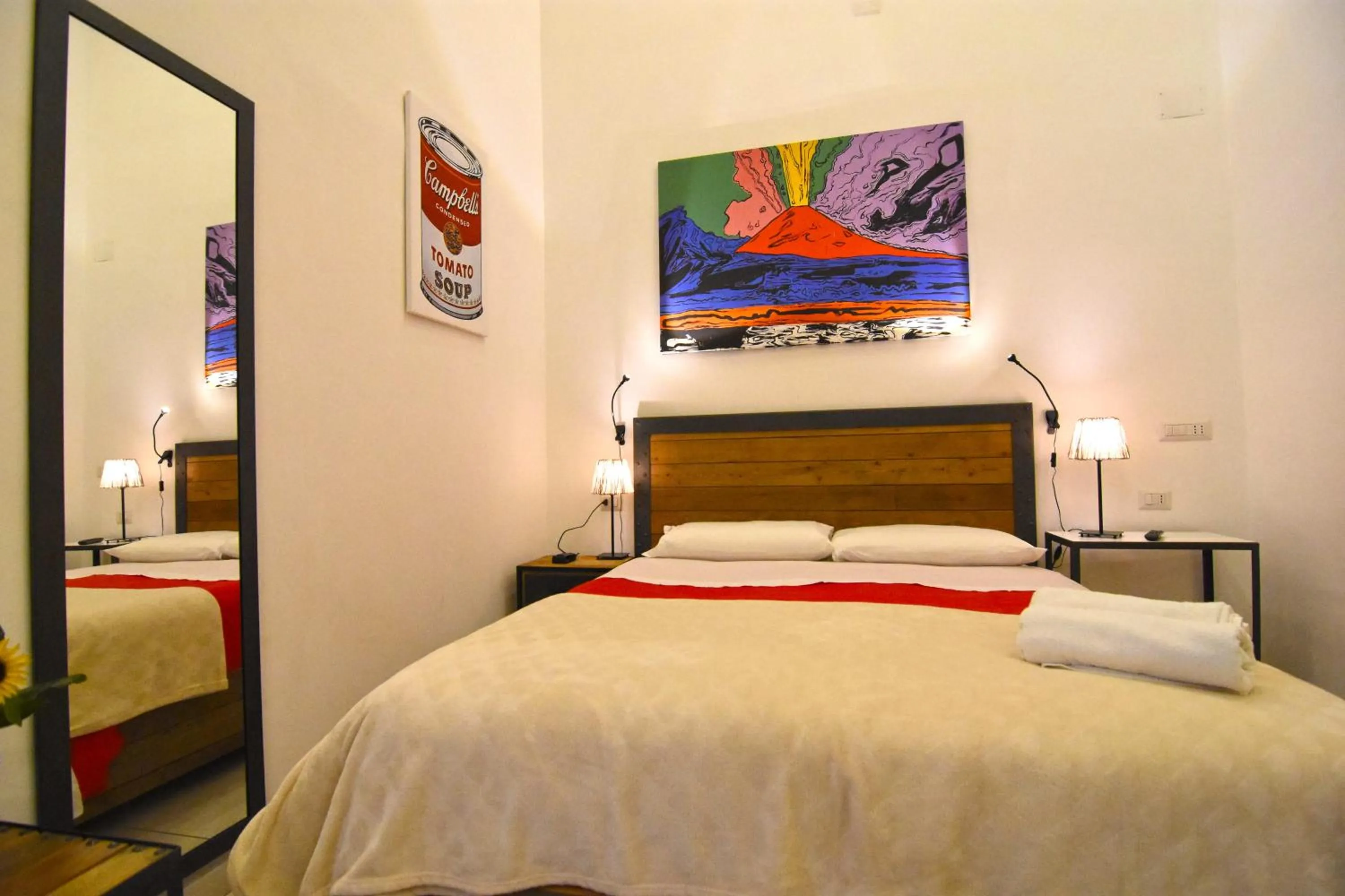 Shower, Bed in B&B Ninarella Napoli