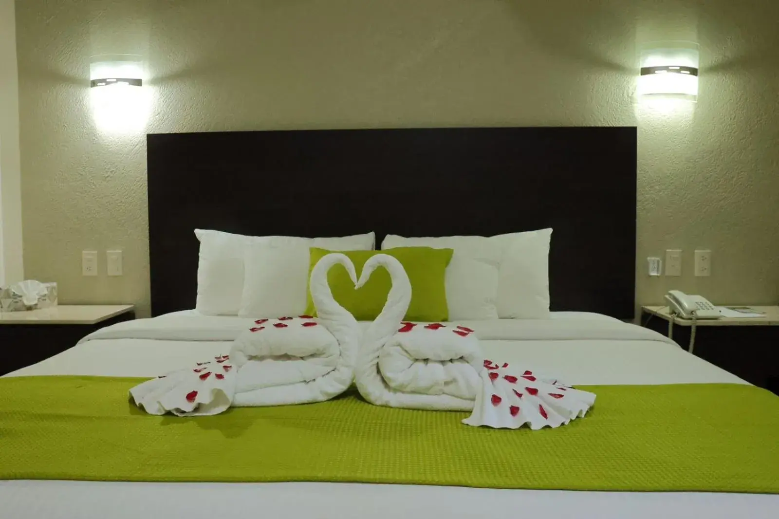 Photo of the whole room, Bed in Hotel Chablis Palenque Photo of the whole room, Bed in Hotel Chablis Palenque