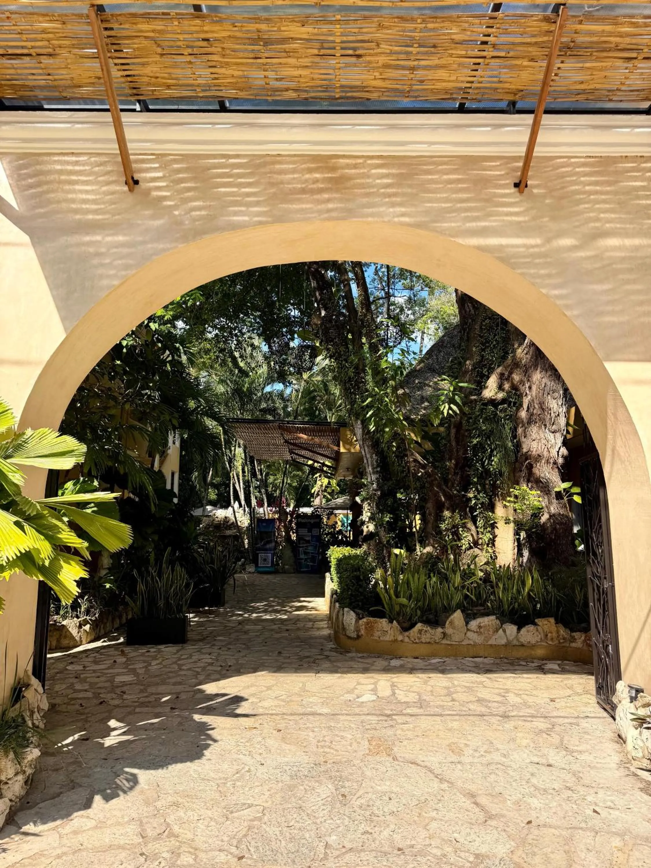 Facade/entrance in Hotel Chablis Palenque