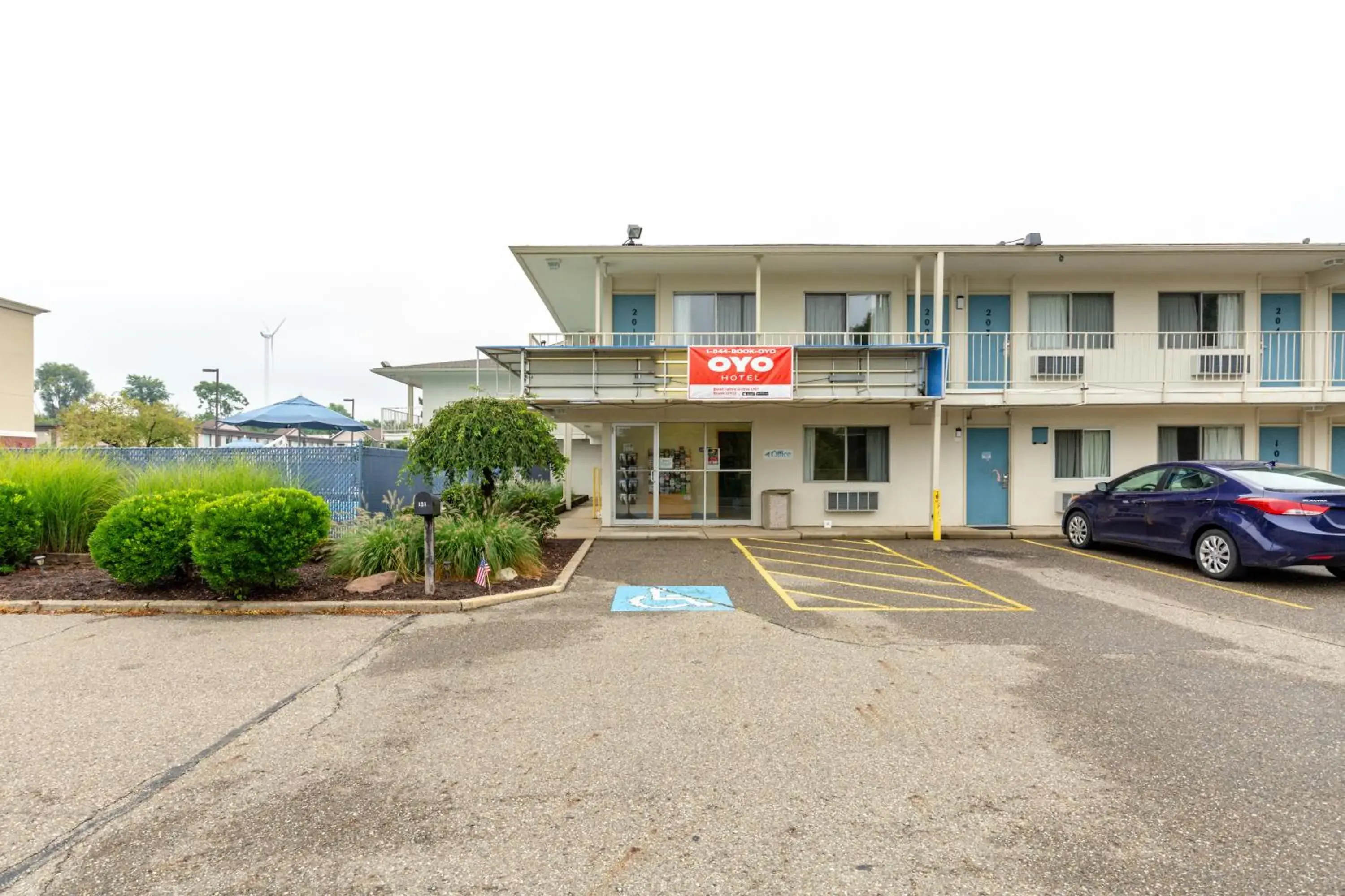Facade/entrance in Days Inn by Wyndham New Philadelphia Facade/entrance in Days Inn by Wyndham New Philadelphia