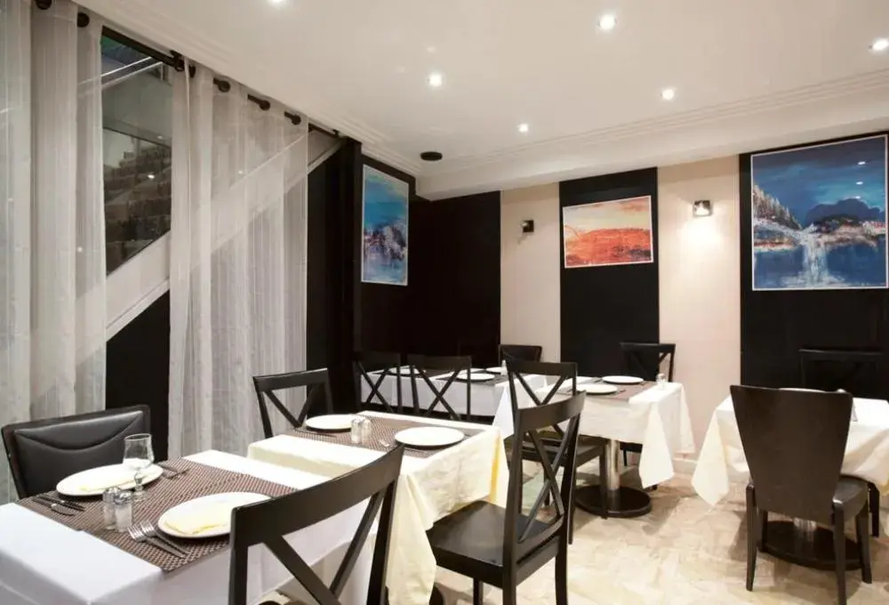 Restaurant/places to eat in Hôtel Lebron Restaurant/places to eat in Hôtel Lebron