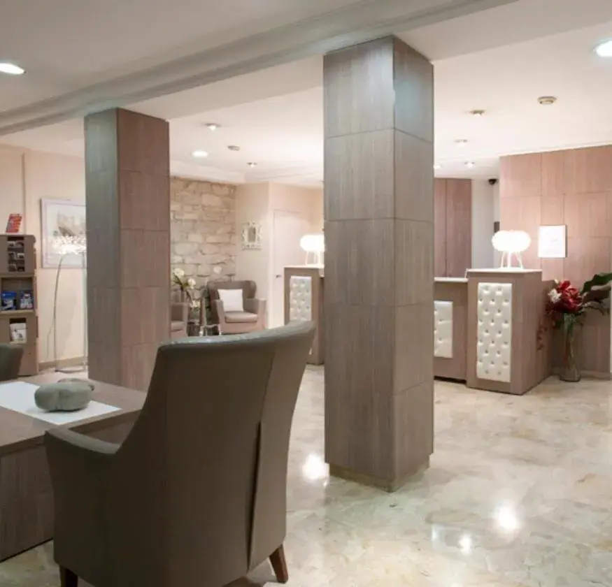 Lobby or reception in Hôtel Lebron Lobby or reception in Hôtel Lebron