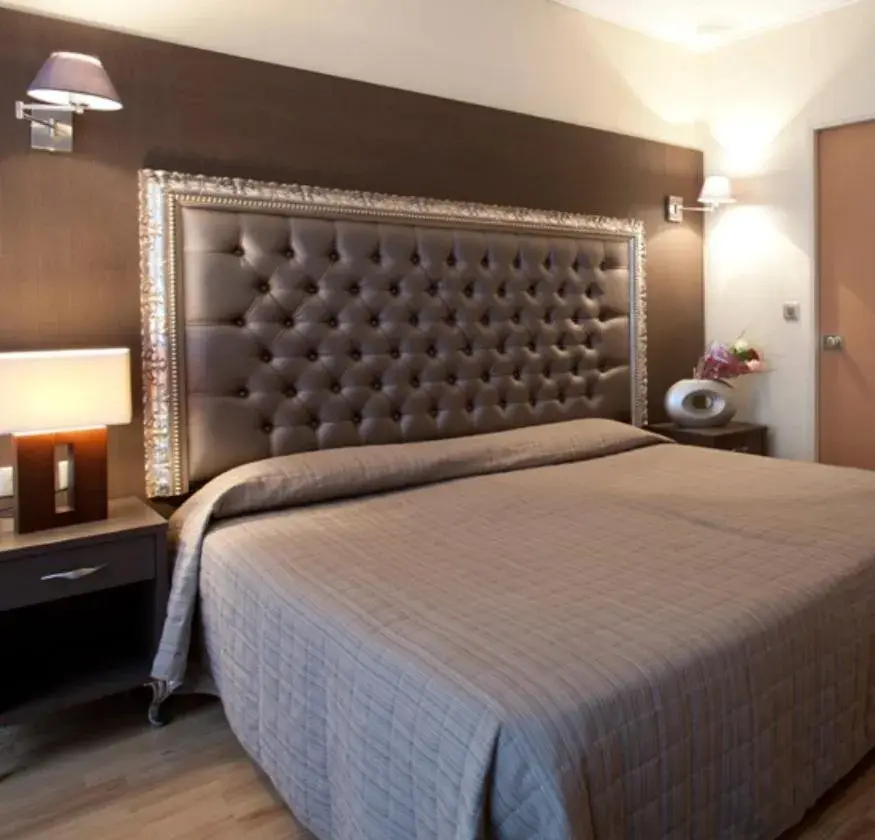 Bed in Hôtel Lebron Bed in Hôtel Lebron