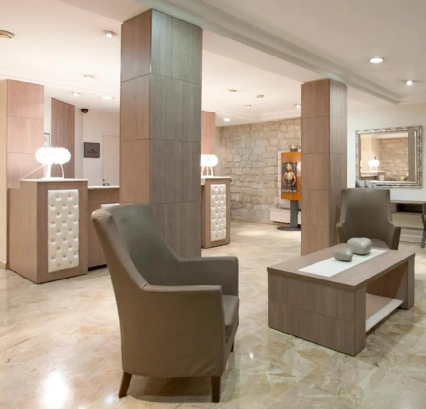 Lobby or reception in Hôtel Lebron