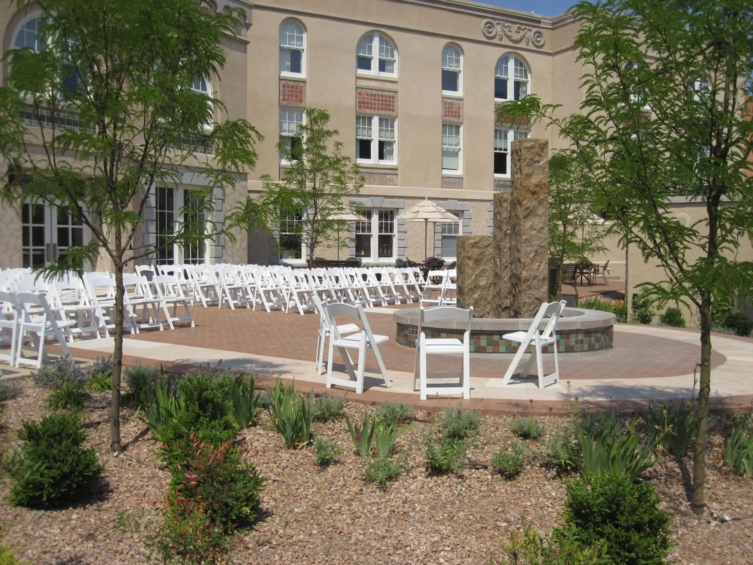 Facade/entrance in Hotel Parq Central Albuquerque Facade/entrance in Hotel Parq Central Albuquerque
