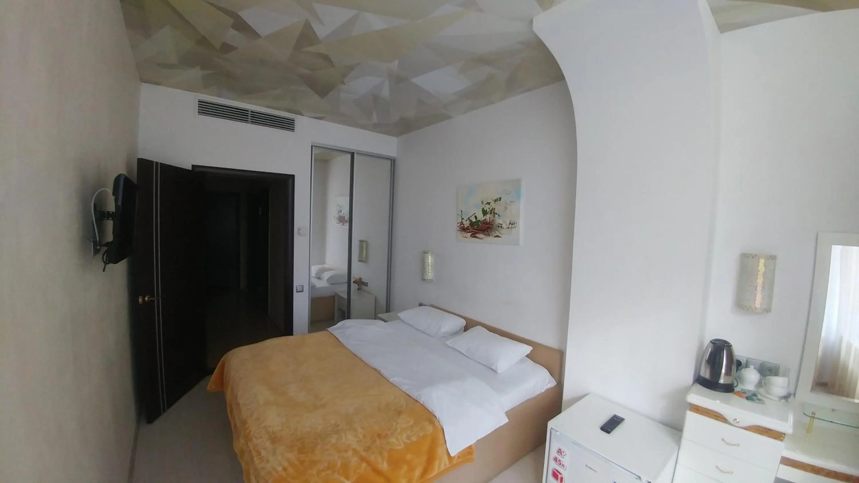 Seven Eleven Most City Hotel&SKYTECH