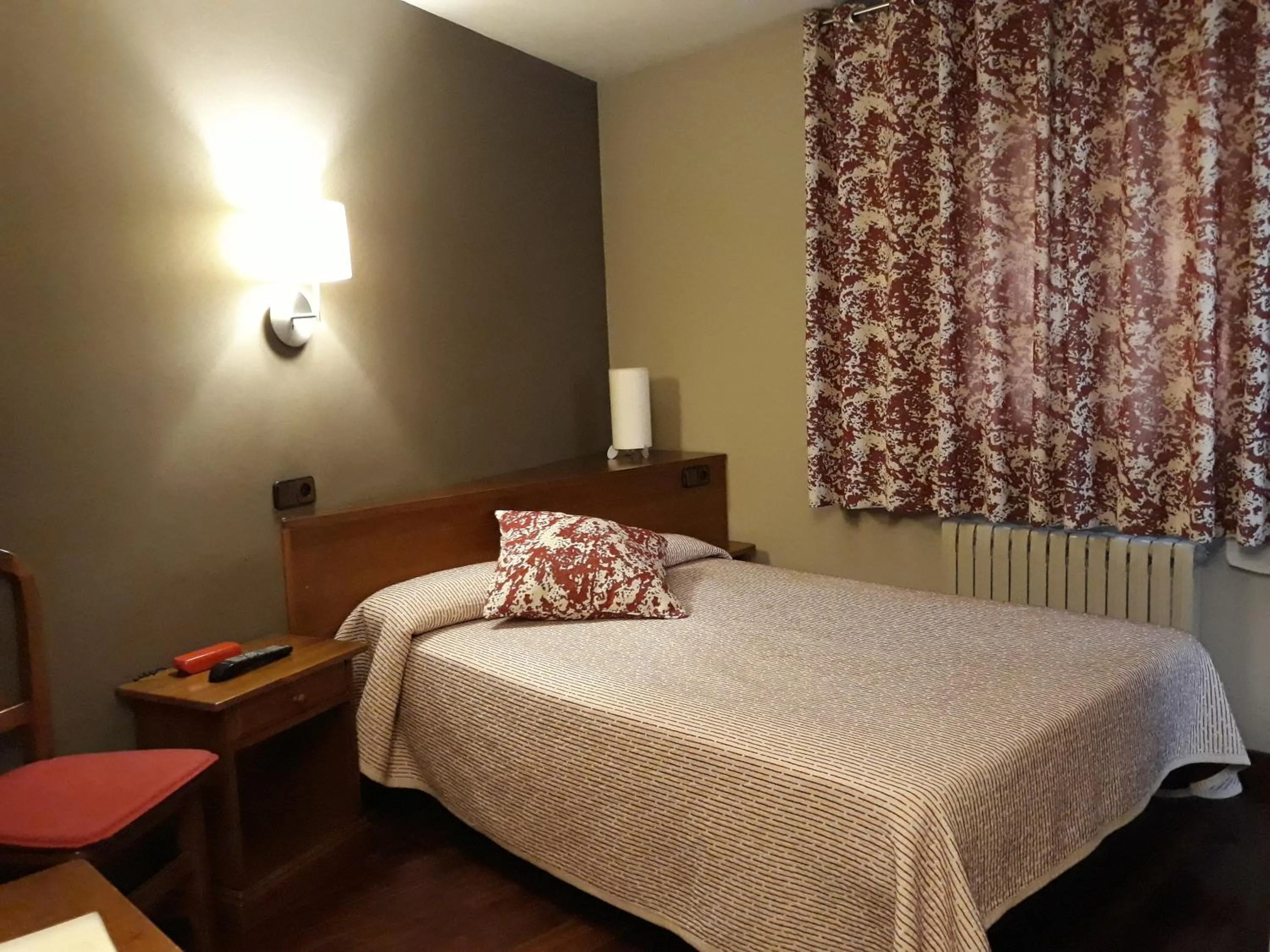 Bed in Hotel Aragüells